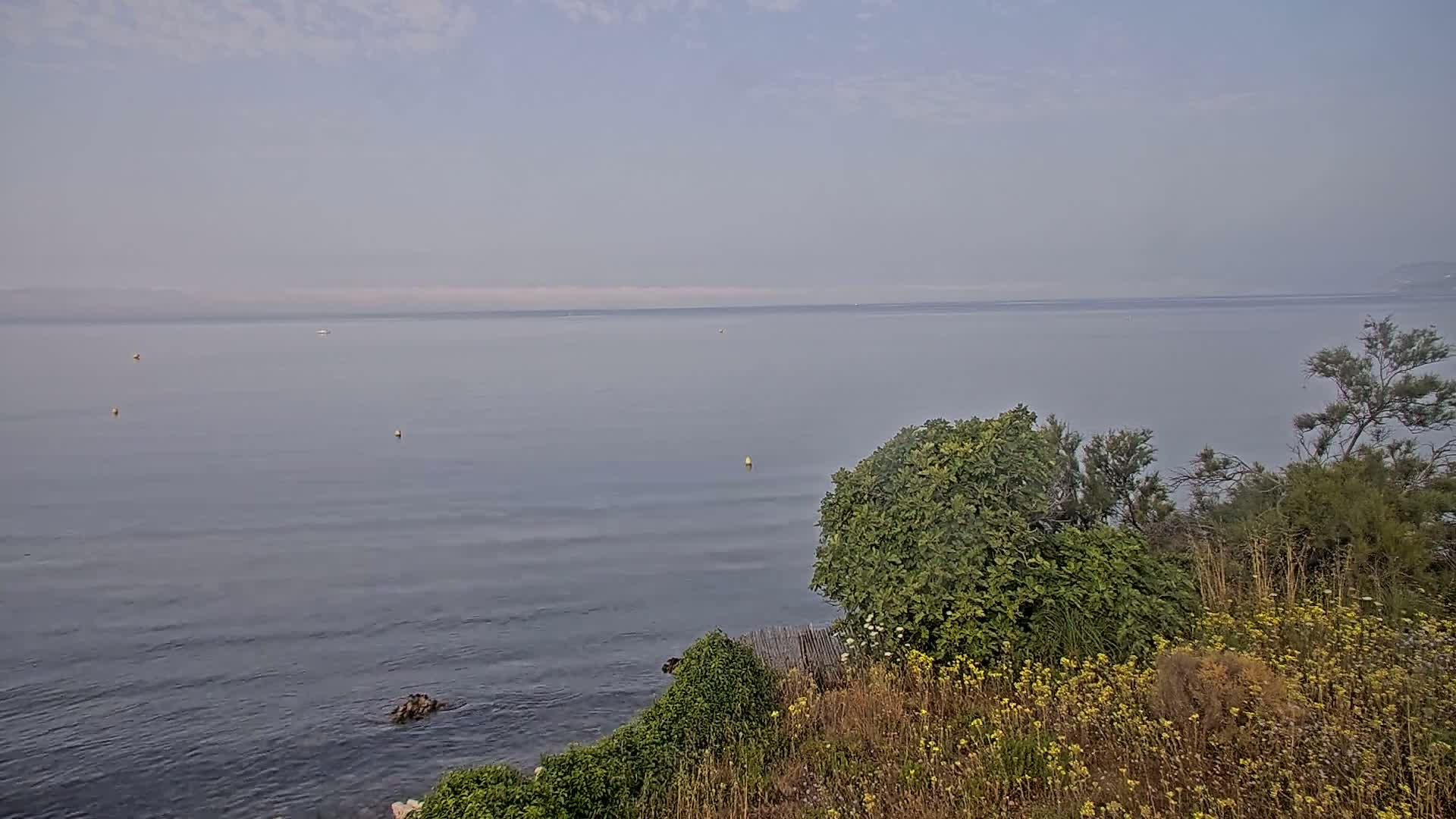 Hyeres, Plage de L'Almanarre Beach Live Cam - Toulon, Var, Provence-Alpes-Côte d’Azur, France