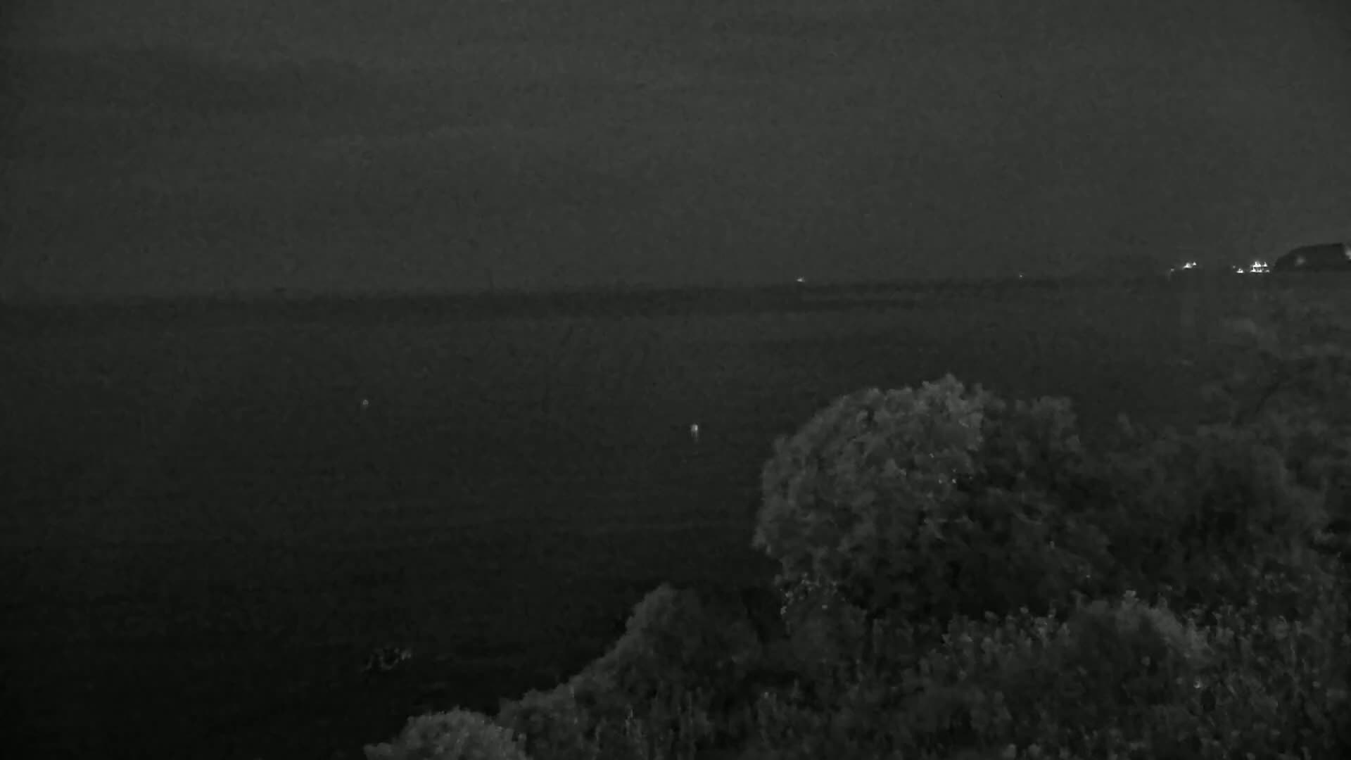 Hyeres, Plage de L'Almanarre Beach Live Cam - Toulon, Var, Provence-Alpes-Côte d’Azur, France