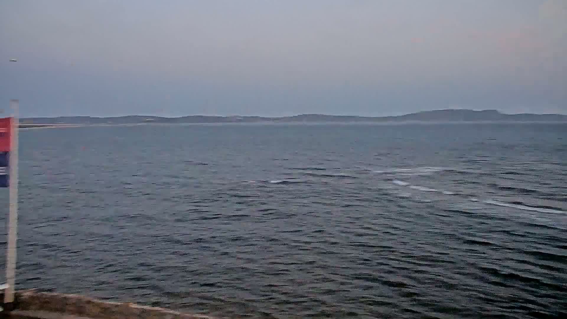 Hyeres, Plage de L'Almanarre Beach Live Cam - Toulon, Var, Provence-Alpes-Côte d’Azur, France