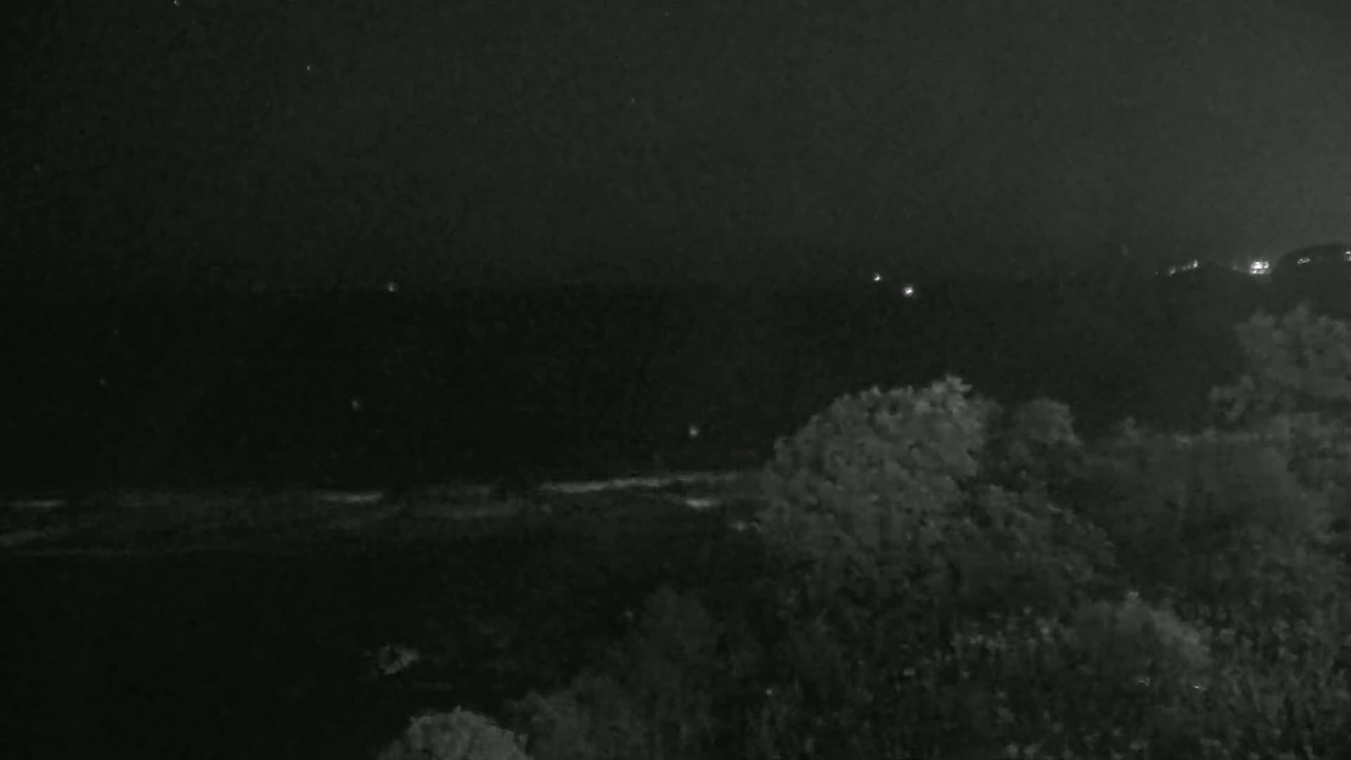 Hyeres, Plage de L'Almanarre Beach Live Cam - Toulon, Var, Provence-Alpes-Côte d’Azur, France