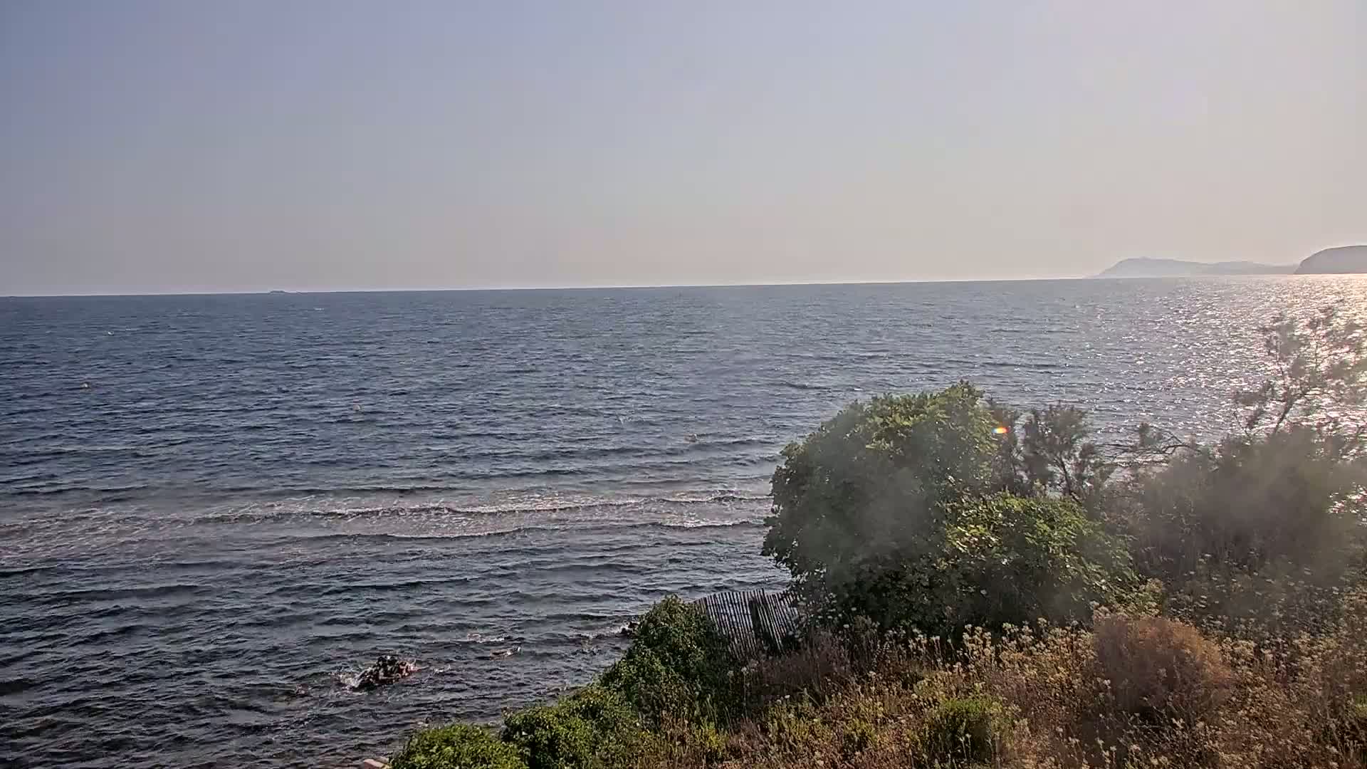 Hyeres, Plage de L'Almanarre Beach Live Cam - Toulon, Var, Provence-Alpes-Côte d’Azur, France