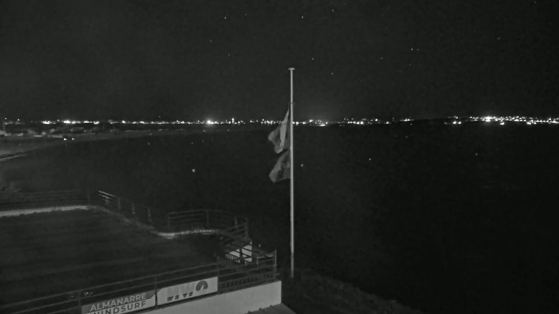 Hyeres, Plage de L'Almanarre Beach Live Cam - Toulon, Var, Provence-Alpes-Côte d’Azur, France