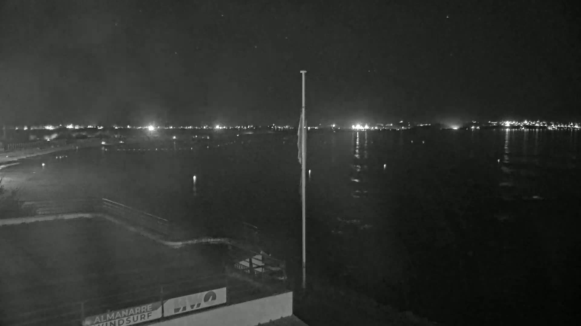 Hyeres, Plage de L'Almanarre Beach Live Cam - Toulon, Var, Provence-Alpes-Côte d’Azur, France