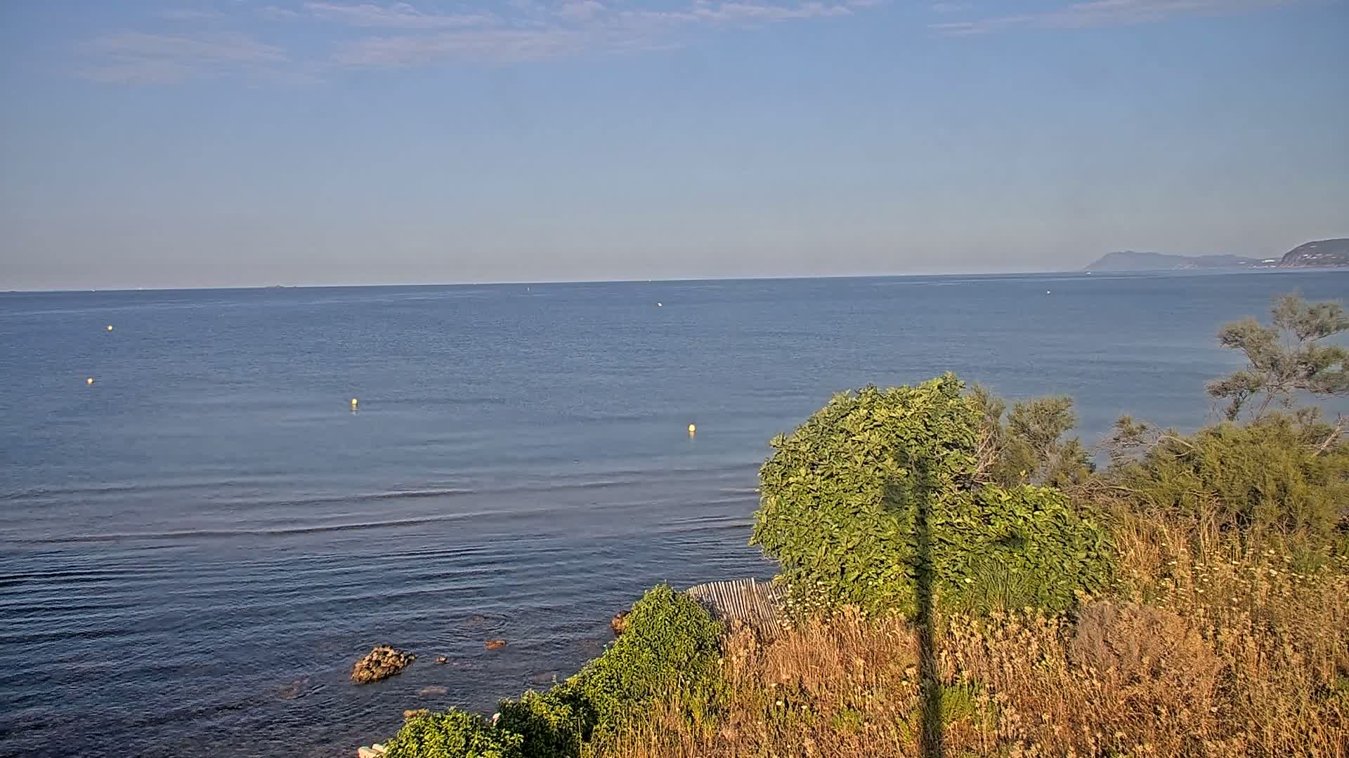 Hyeres, Plage de L'Almanarre Beach Live Cam - Toulon, Var, Provence-Alpes-Côte d’Azur, France