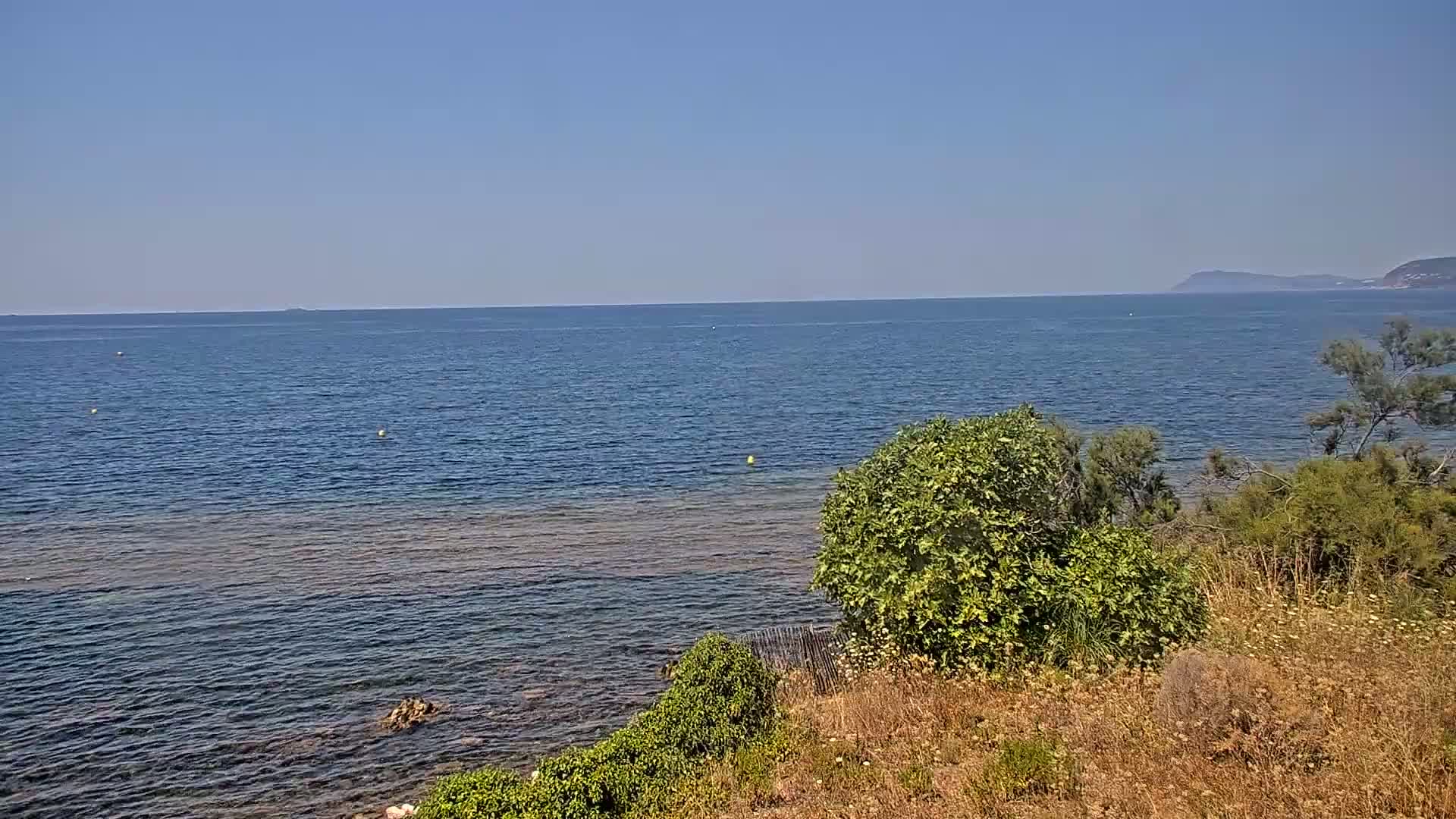 Hyeres, Plage de L'Almanarre Beach Live Cam - Toulon, Var, Provence-Alpes-Côte d’Azur, France