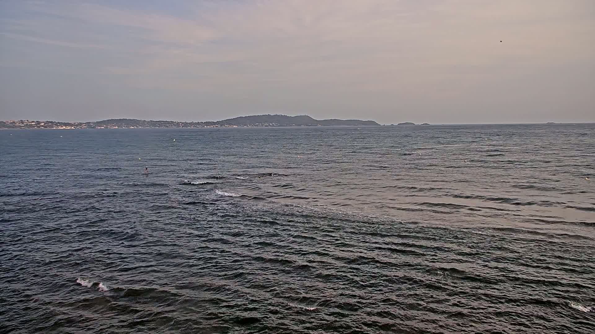 Hyeres, Plage de L'Almanarre Beach Live Cam - Toulon, Var, Provence-Alpes-Côte d’Azur, France