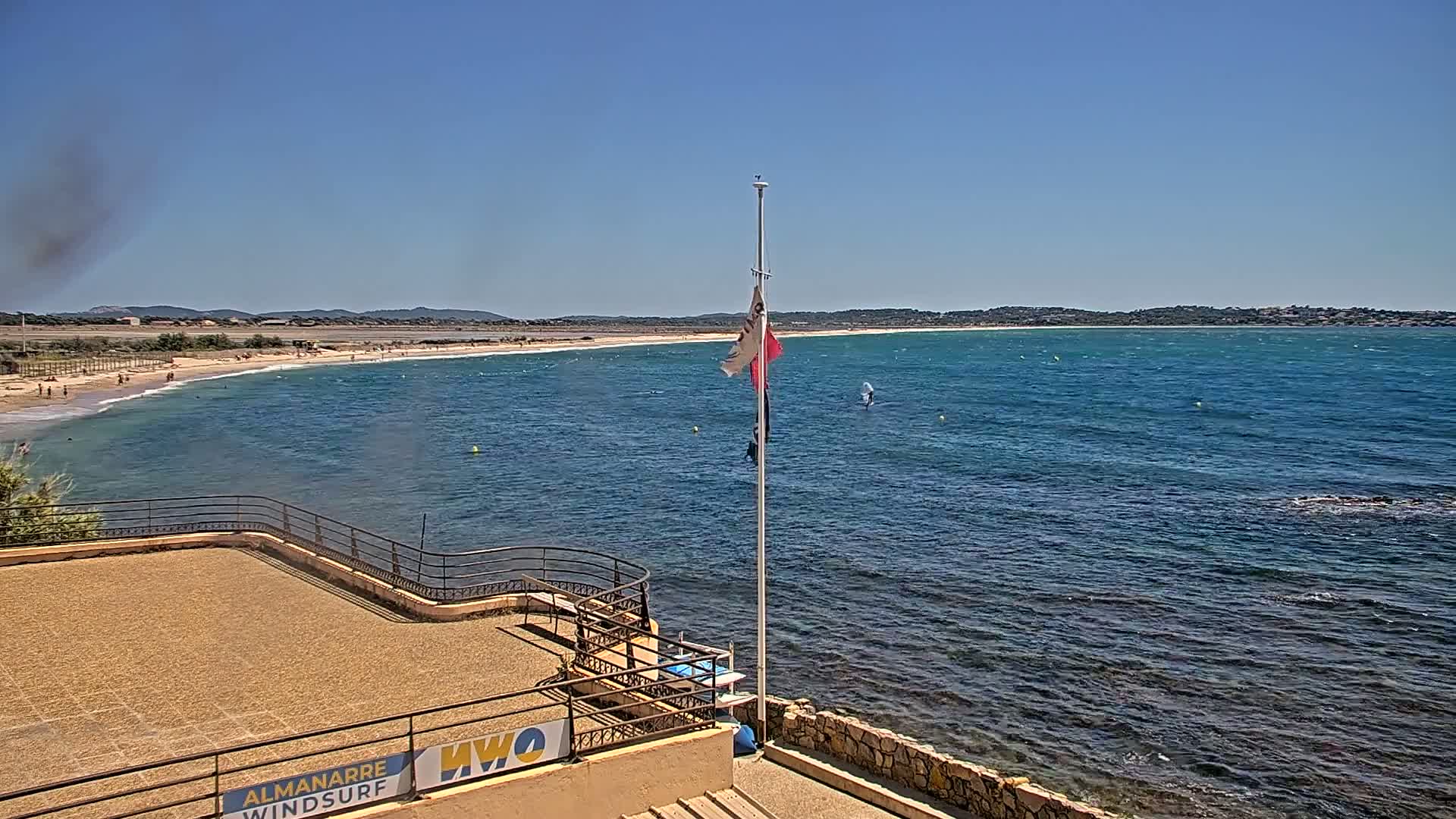 Hyeres, Plage de L'Almanarre Beach Live Cam - Toulon, Var, Provence-Alpes-Côte d’Azur, France