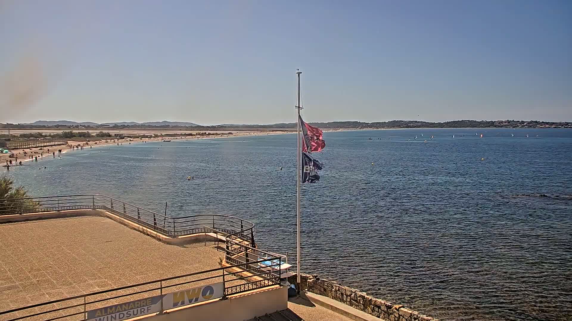 Hyeres, Plage de L'Almanarre Beach Live Cam - Toulon, Var, Provence-Alpes-Côte d’Azur, France