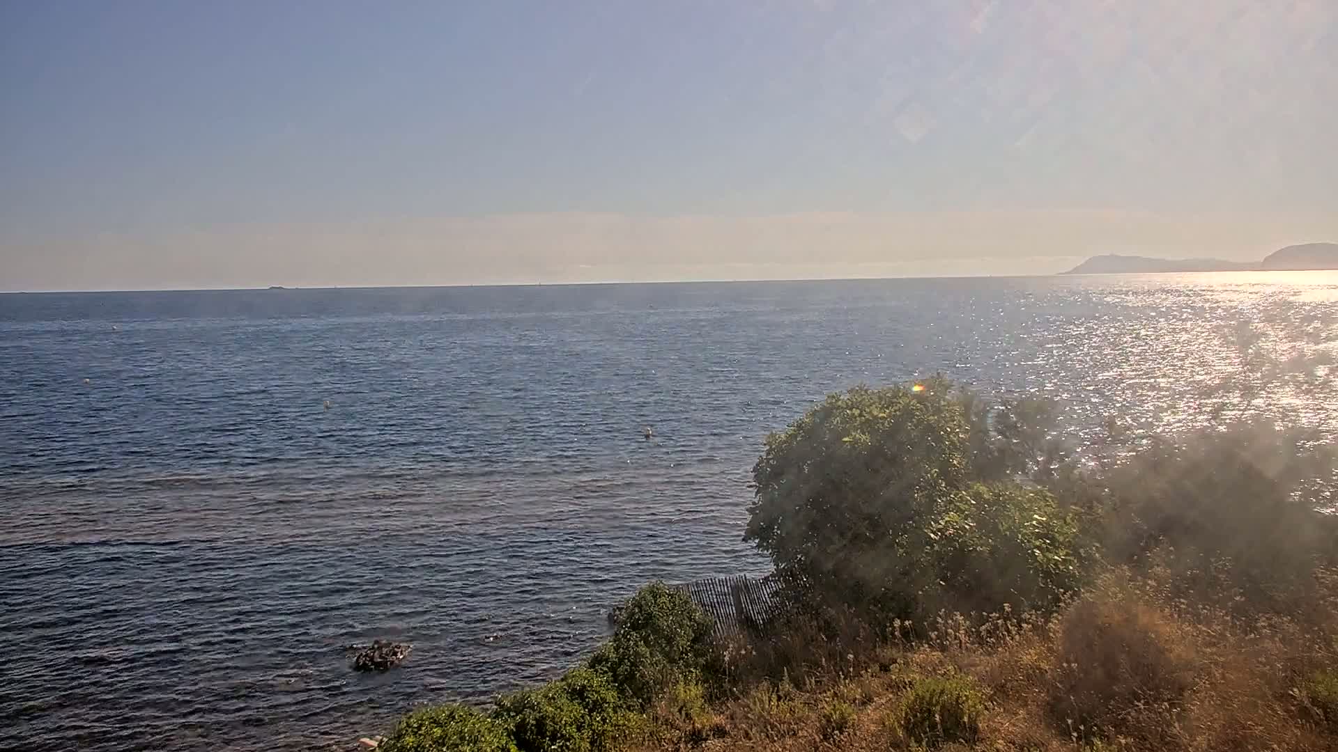 Hyeres, Plage de L'Almanarre Beach Live Cam - Toulon, Var, Provence-Alpes-Côte d’Azur, France