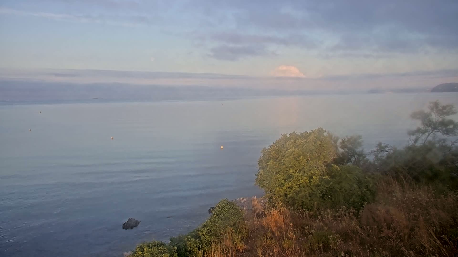 Hyeres, Plage de L'Almanarre Beach Live Cam - Toulon, Var, Provence-Alpes-Côte d’Azur, France