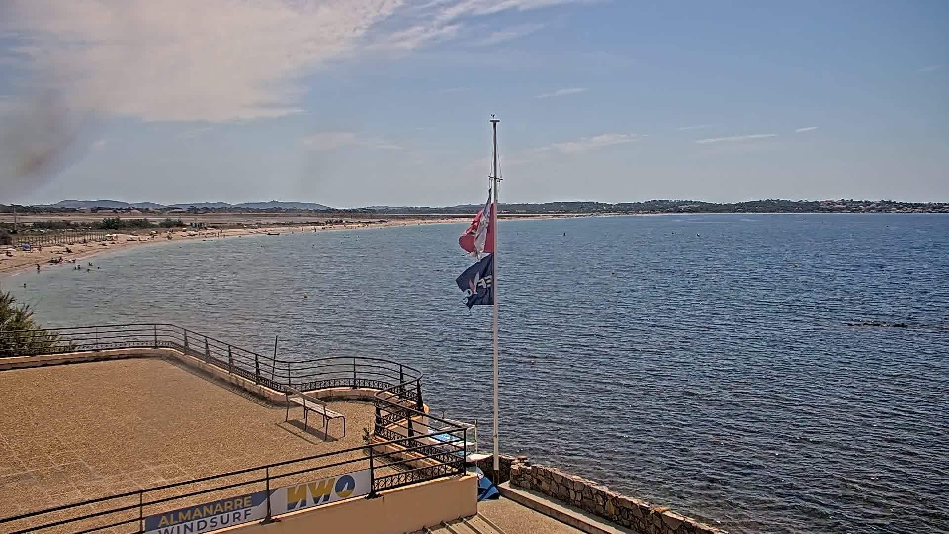 Hyeres, Plage de L'Almanarre Beach Live Cam - Toulon, Var, Provence-Alpes-Côte d’Azur, France