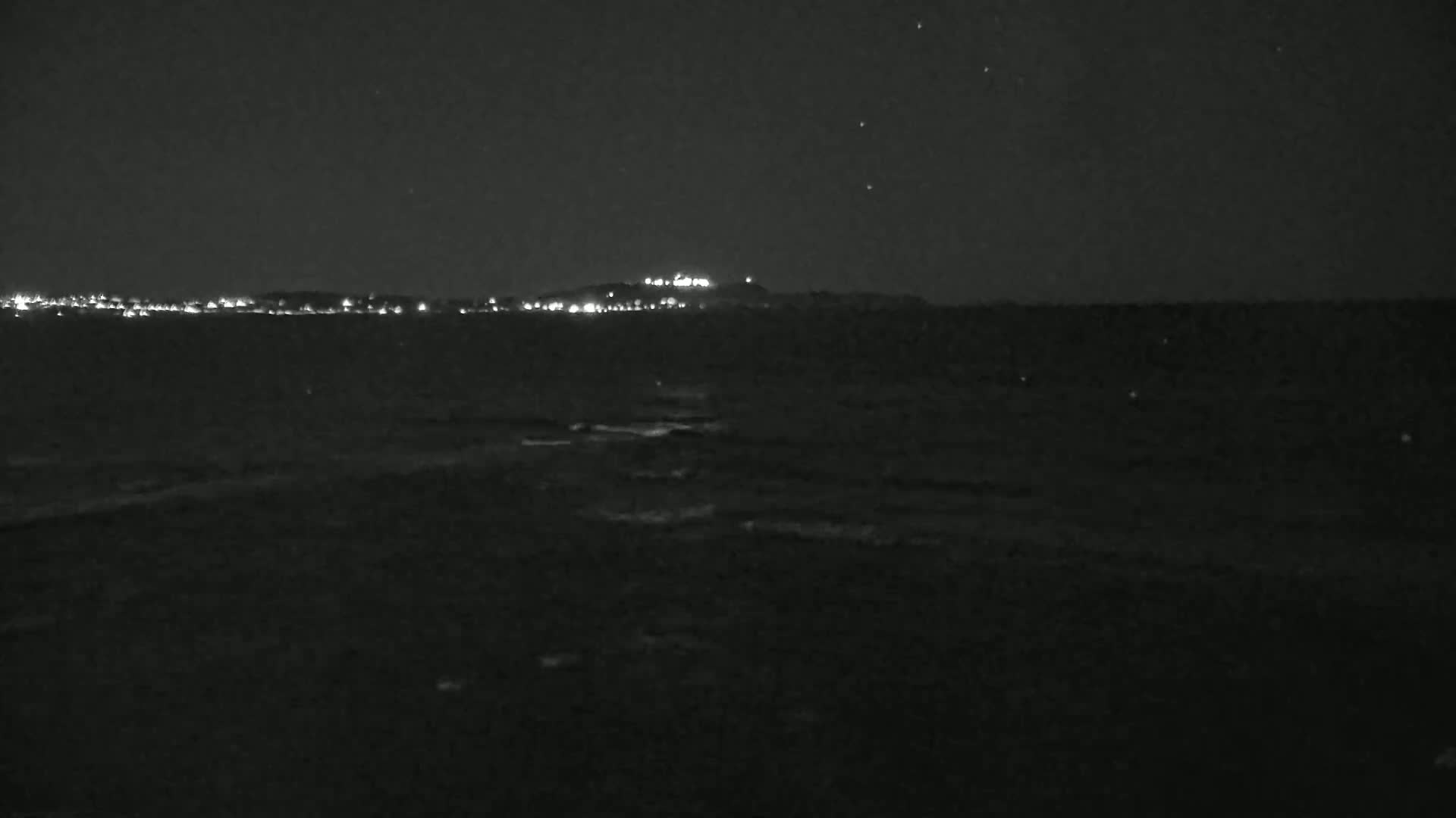 Hyeres, Plage de L'Almanarre Beach Live Cam - Toulon, Var, Provence-Alpes-Côte d’Azur, France