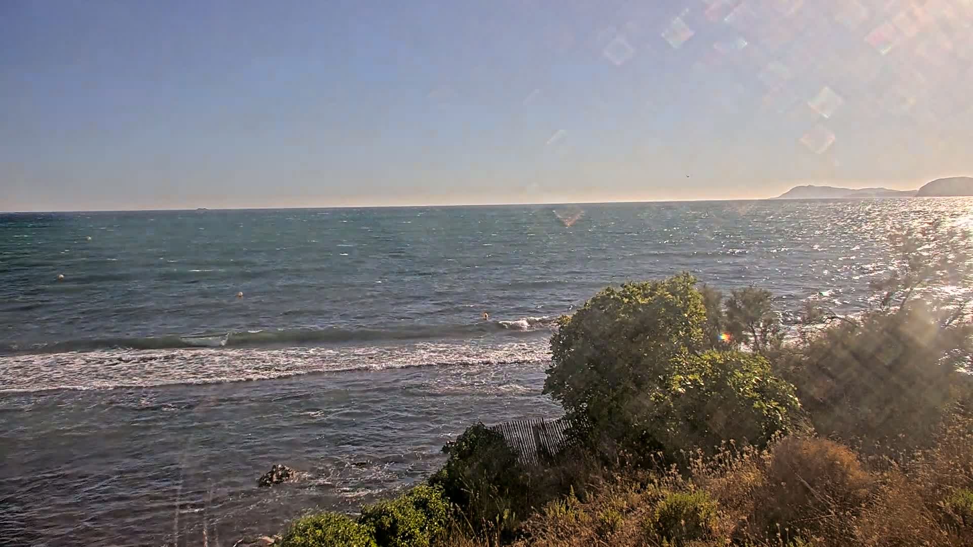 Hyeres, Plage de L'Almanarre Beach Live Cam - Toulon, Var, Provence-Alpes-Côte d’Azur, France