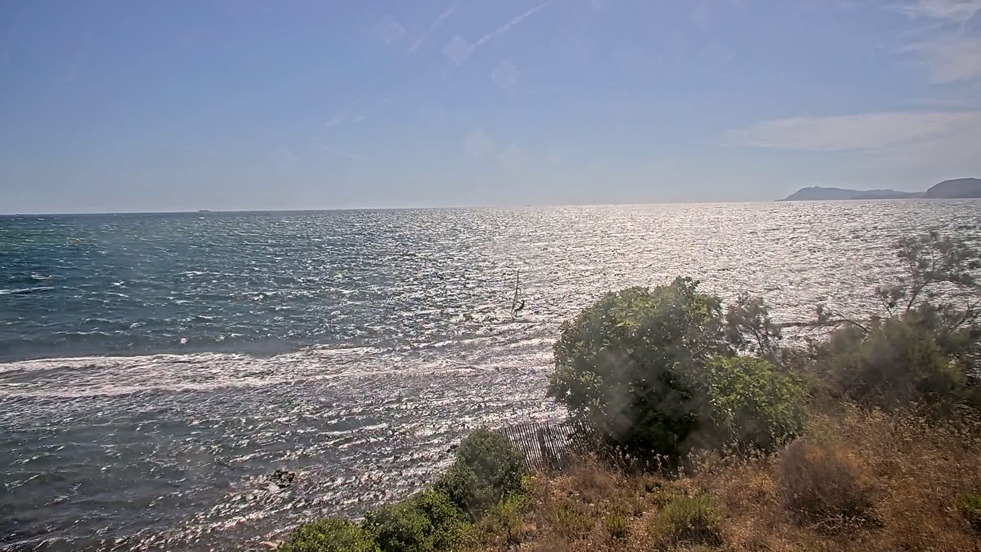 Hyeres, Plage de L'Almanarre Beach Live Cam - Toulon, Var, Provence-Alpes-Côte d’Azur, France