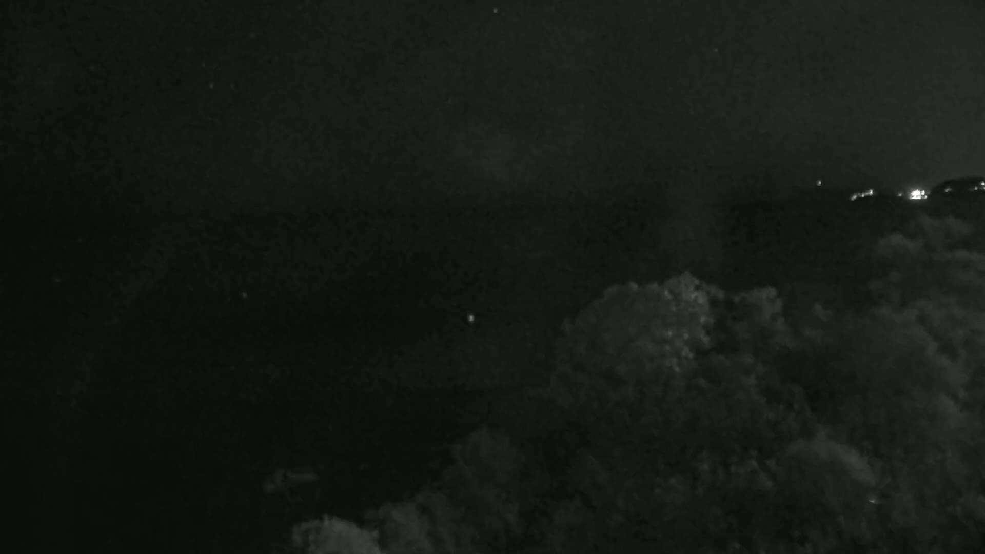 Hyeres, Plage de L'Almanarre Beach Live Cam - Toulon, Var, Provence-Alpes-Côte d’Azur, France