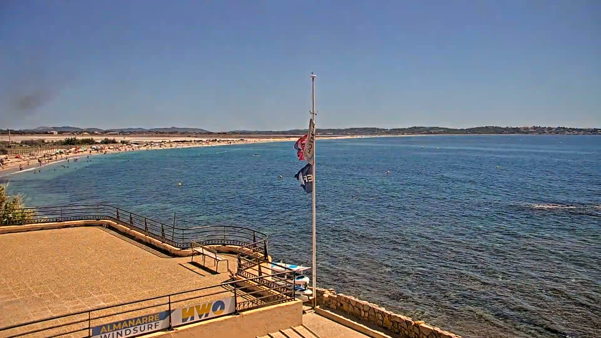 Hyeres, Plage de L'Almanarre Beach Live Cam - Toulon, Var, Provence-Alpes-Côte d’Azur, France