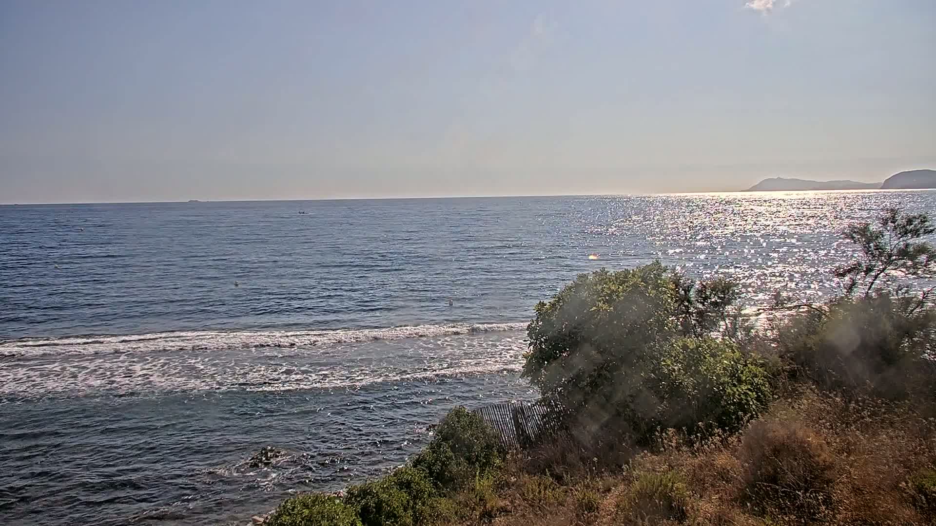 Hyeres, Plage de L'Almanarre Beach Live Cam - Toulon, Var, Provence-Alpes-Côte d’Azur, France