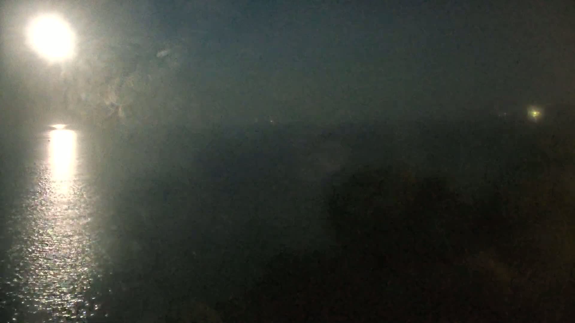 Hyeres, Plage de L'Almanarre Beach Live Cam - Toulon, Var, Provence-Alpes-Côte d’Azur, France