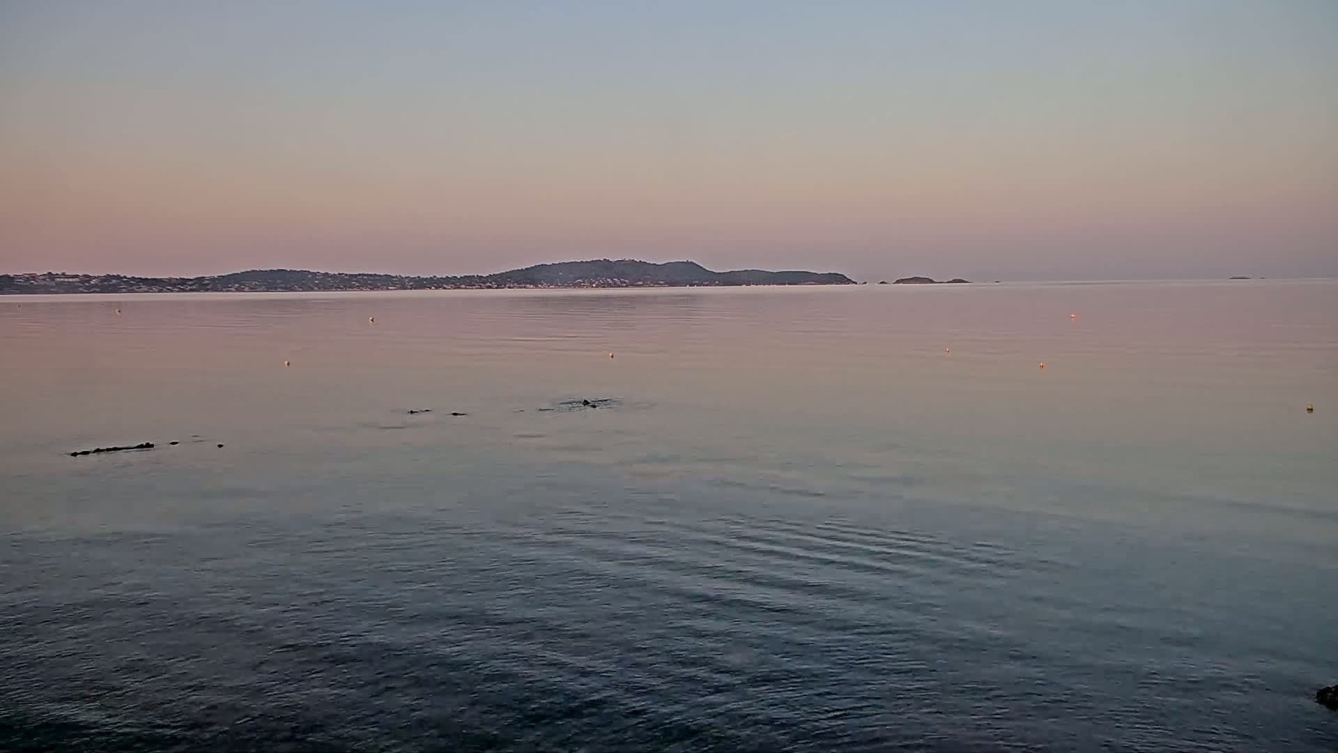 Hyeres, Plage de L'Almanarre Beach Live Cam - Toulon, Var, Provence-Alpes-Côte d’Azur, France