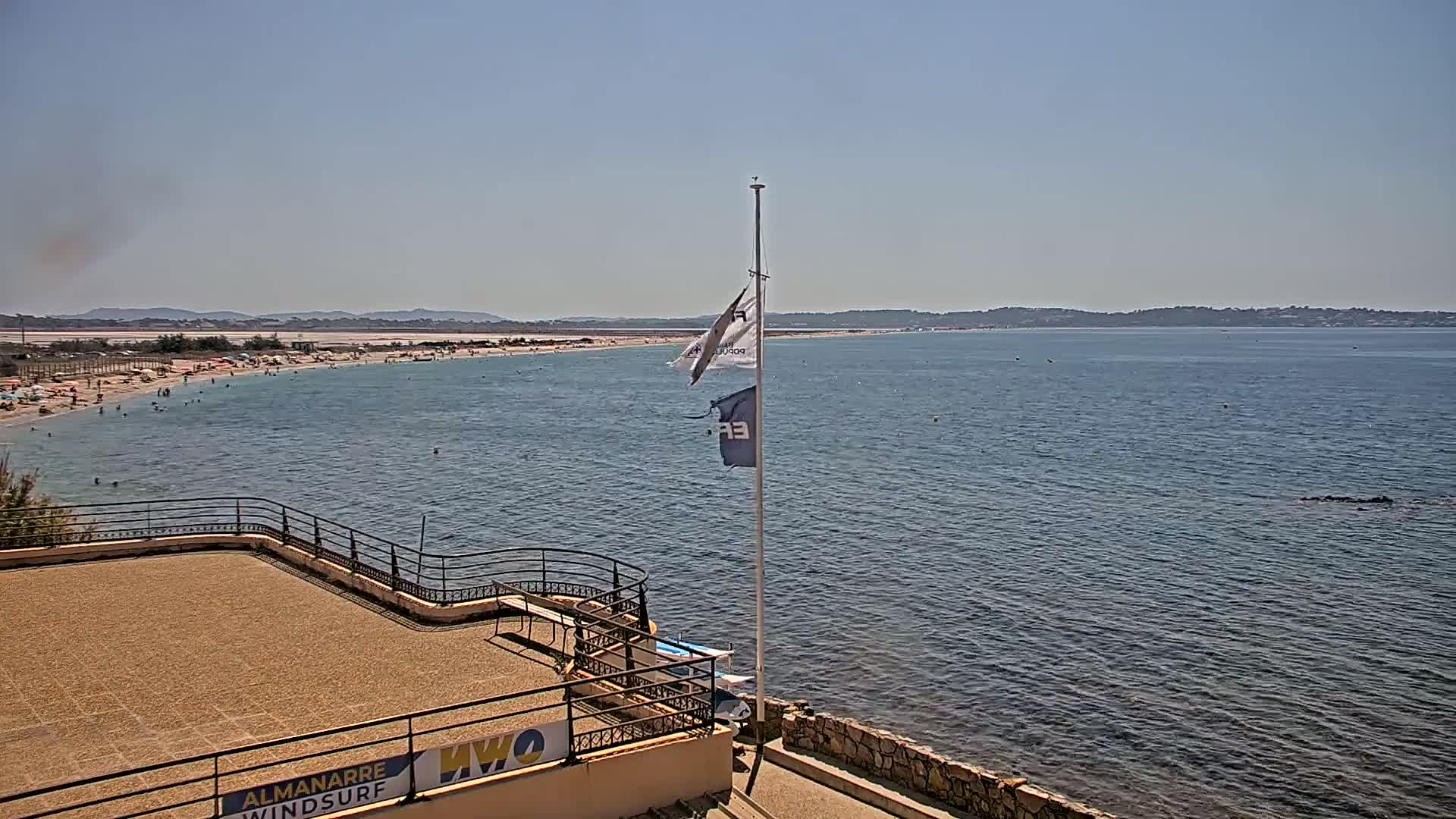 Hyeres, Plage de L'Almanarre Beach Live Cam - Toulon, Var, Provence-Alpes-Côte d’Azur, France