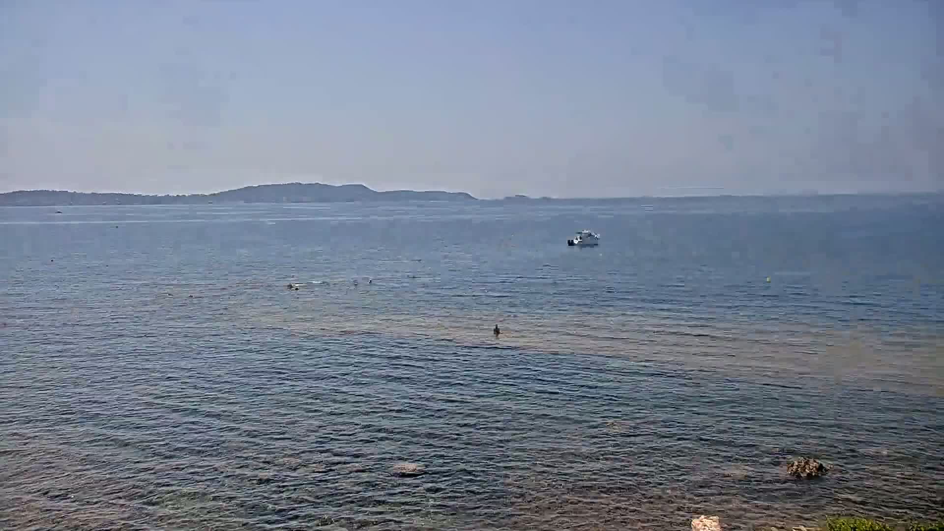 Hyeres, Plage de L'Almanarre Beach Live Cam - Toulon, Var, Provence-Alpes-Côte d’Azur, France
