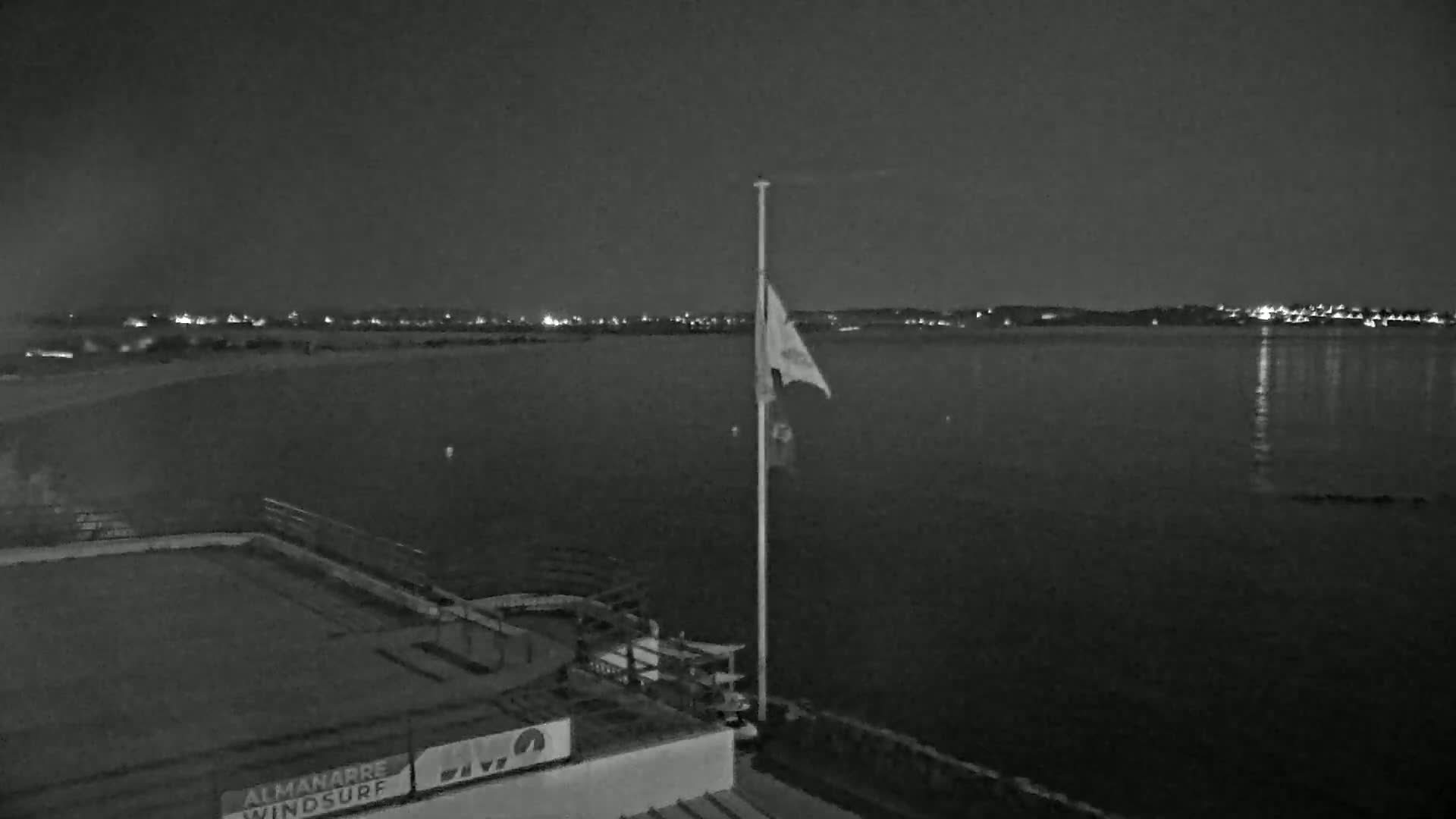 Hyeres, Plage de L'Almanarre Beach Live Cam - Toulon, Var, Provence-Alpes-Côte d’Azur, France