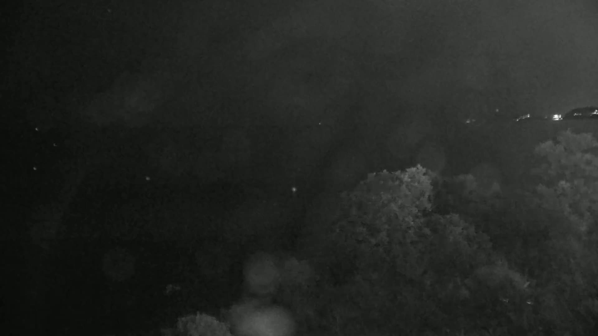 Hyeres, Plage de L'Almanarre Beach Live Cam - Toulon, Var, Provence-Alpes-Côte d’Azur, France