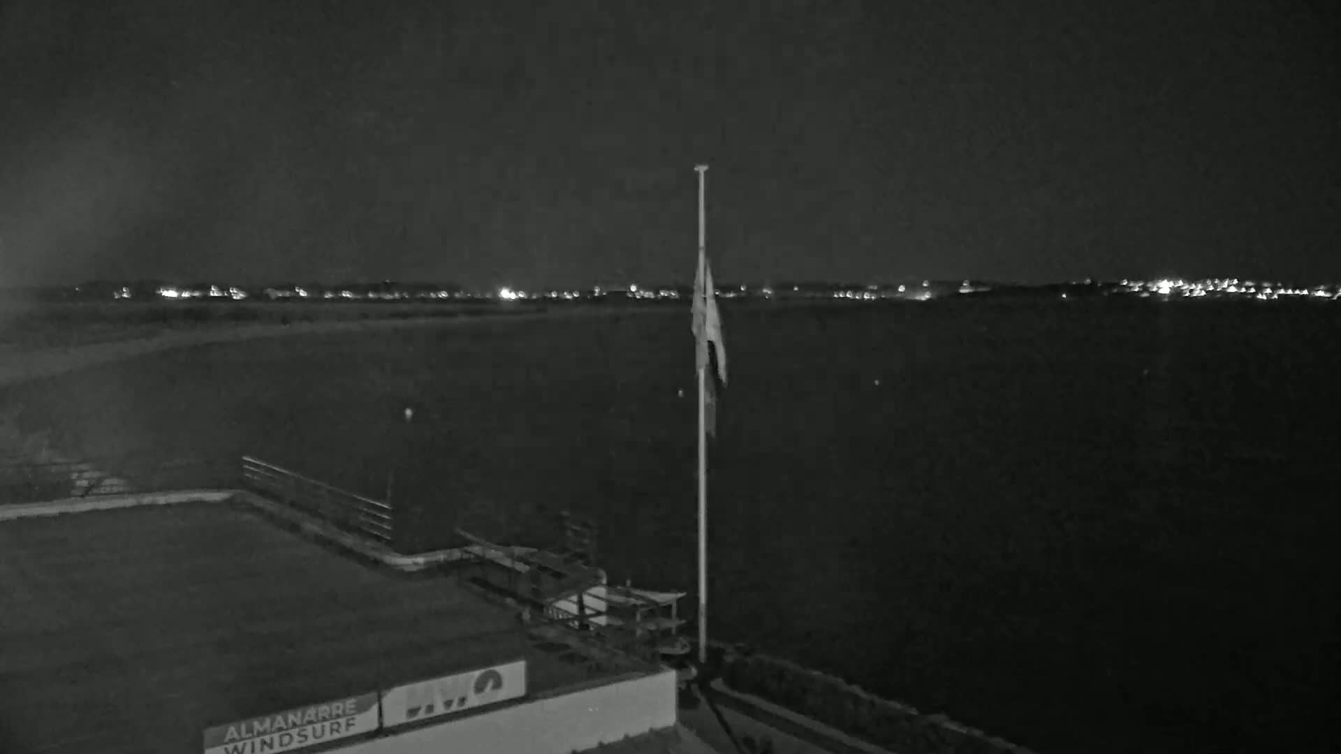 Hyeres, Plage de L'Almanarre Beach Live Cam - Toulon, Var, Provence-Alpes-Côte d’Azur, France