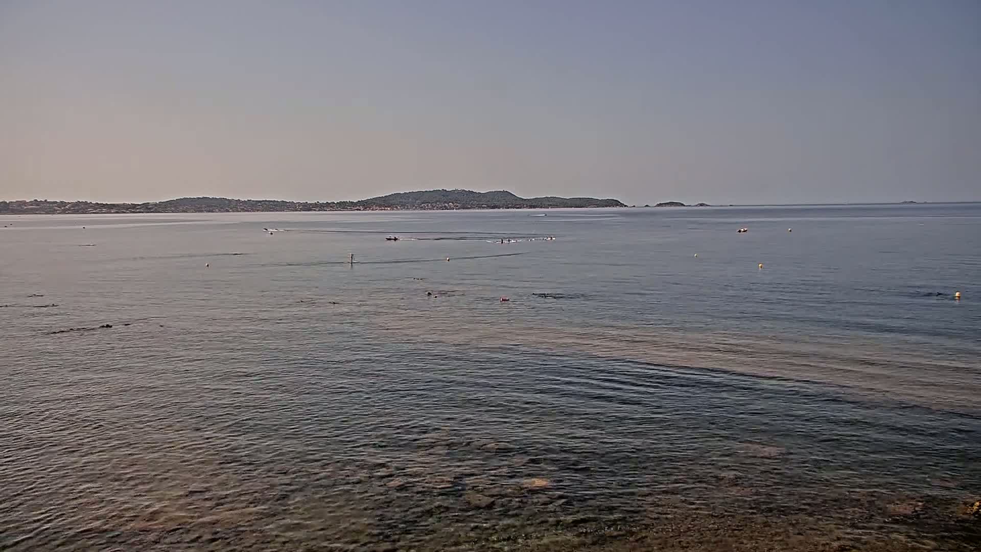 Hyeres, Plage de L'Almanarre Beach Live Cam - Toulon, Var, Provence-Alpes-Côte d’Azur, France