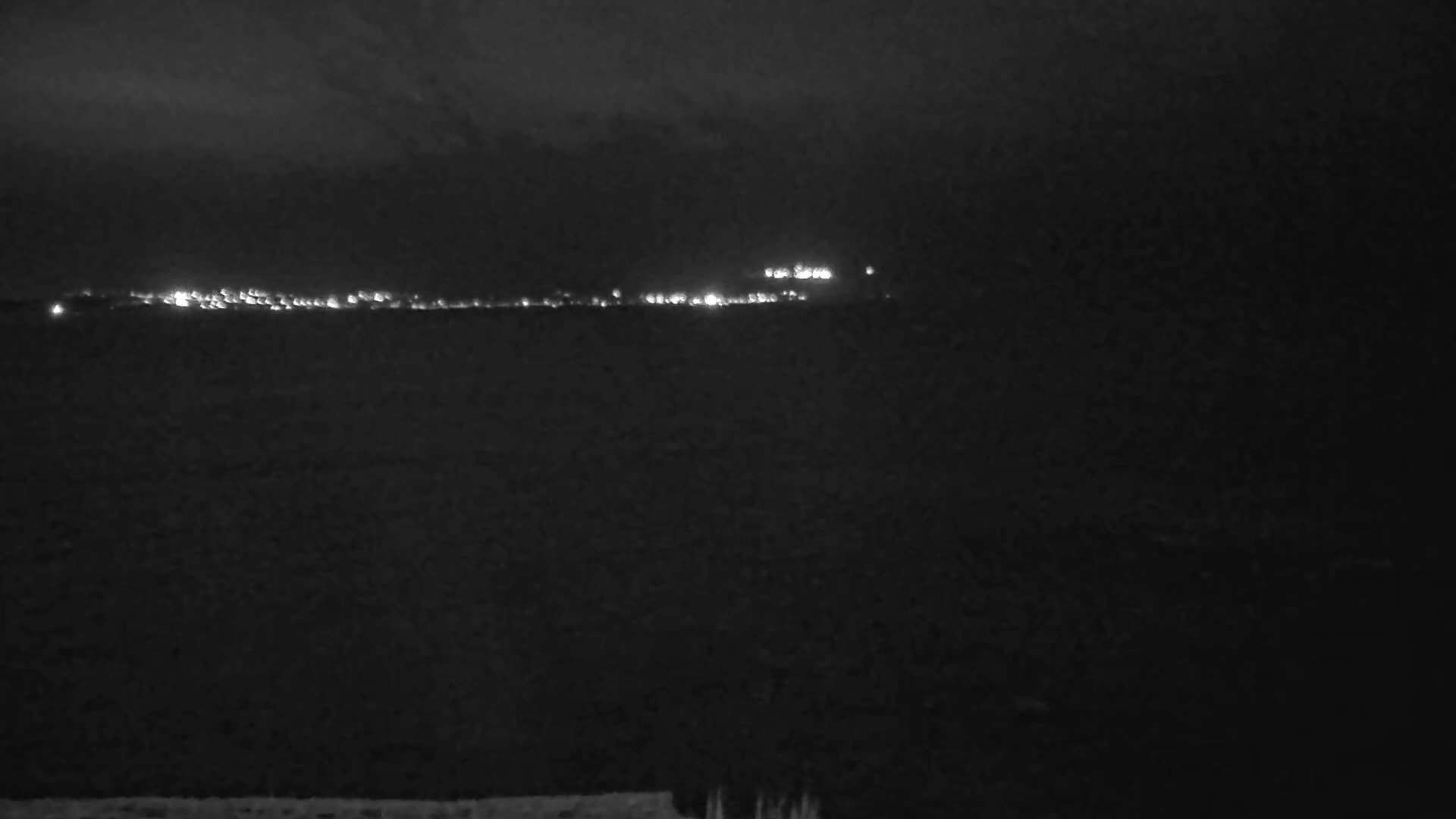 Hyeres, Plage de L'Almanarre Beach Live Cam - Toulon, Var, Provence-Alpes-Côte d’Azur, France