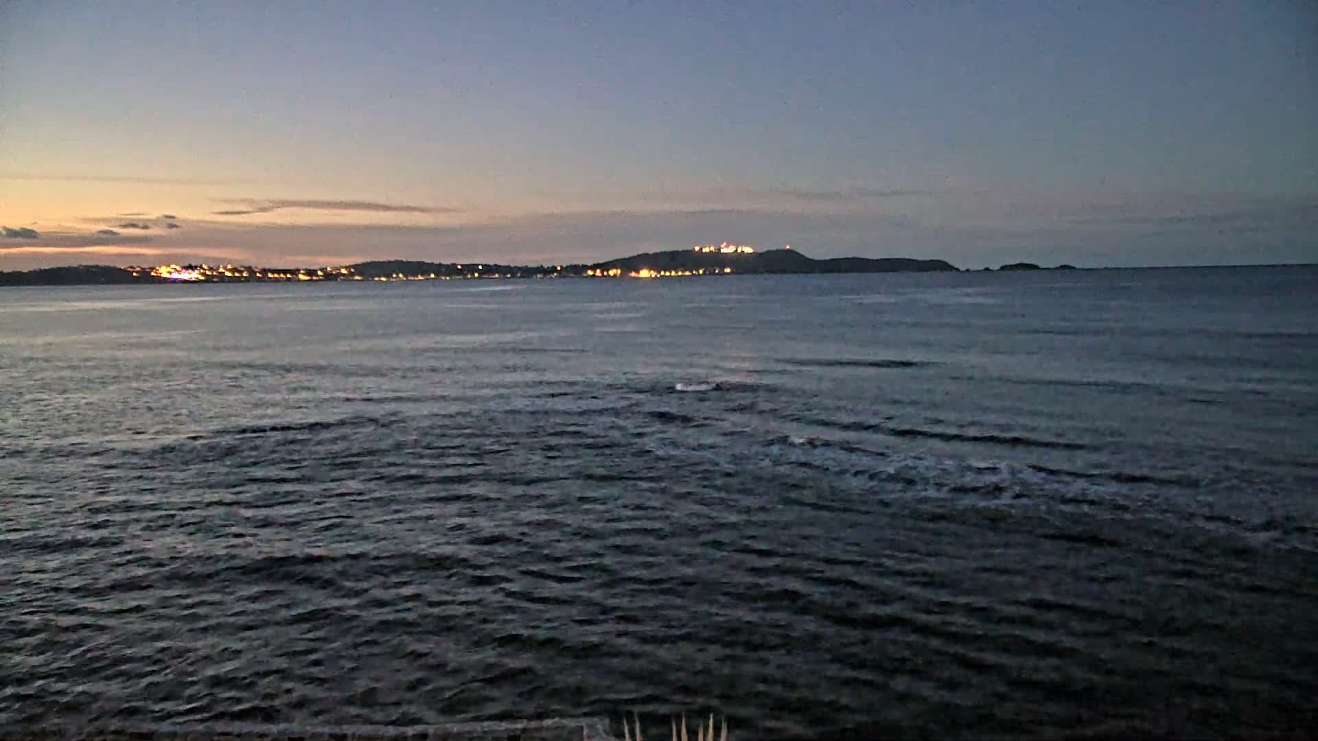 Hyeres, Plage de L'Almanarre Beach Live Cam - Toulon, Var, Provence-Alpes-Côte d’Azur, France