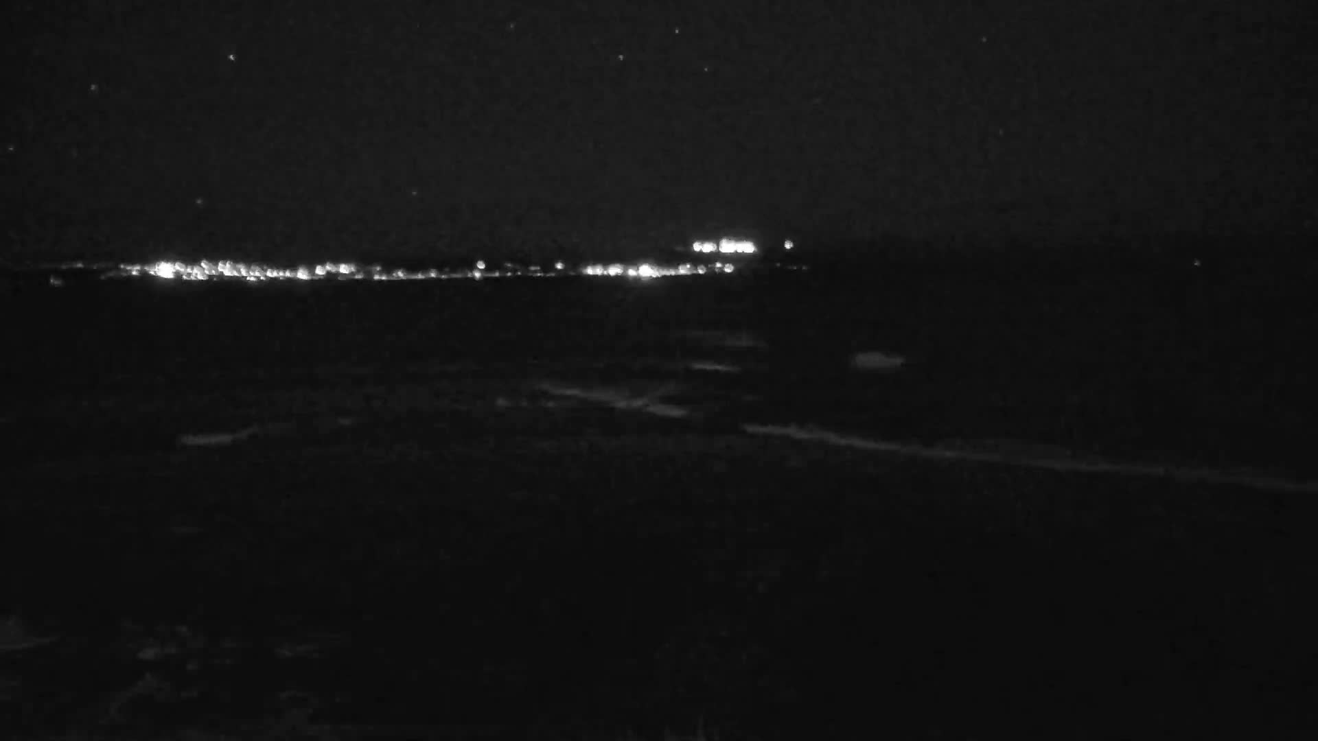 Hyeres, Plage de L'Almanarre Beach Live Cam - Toulon, Var, Provence-Alpes-Côte d’Azur, France