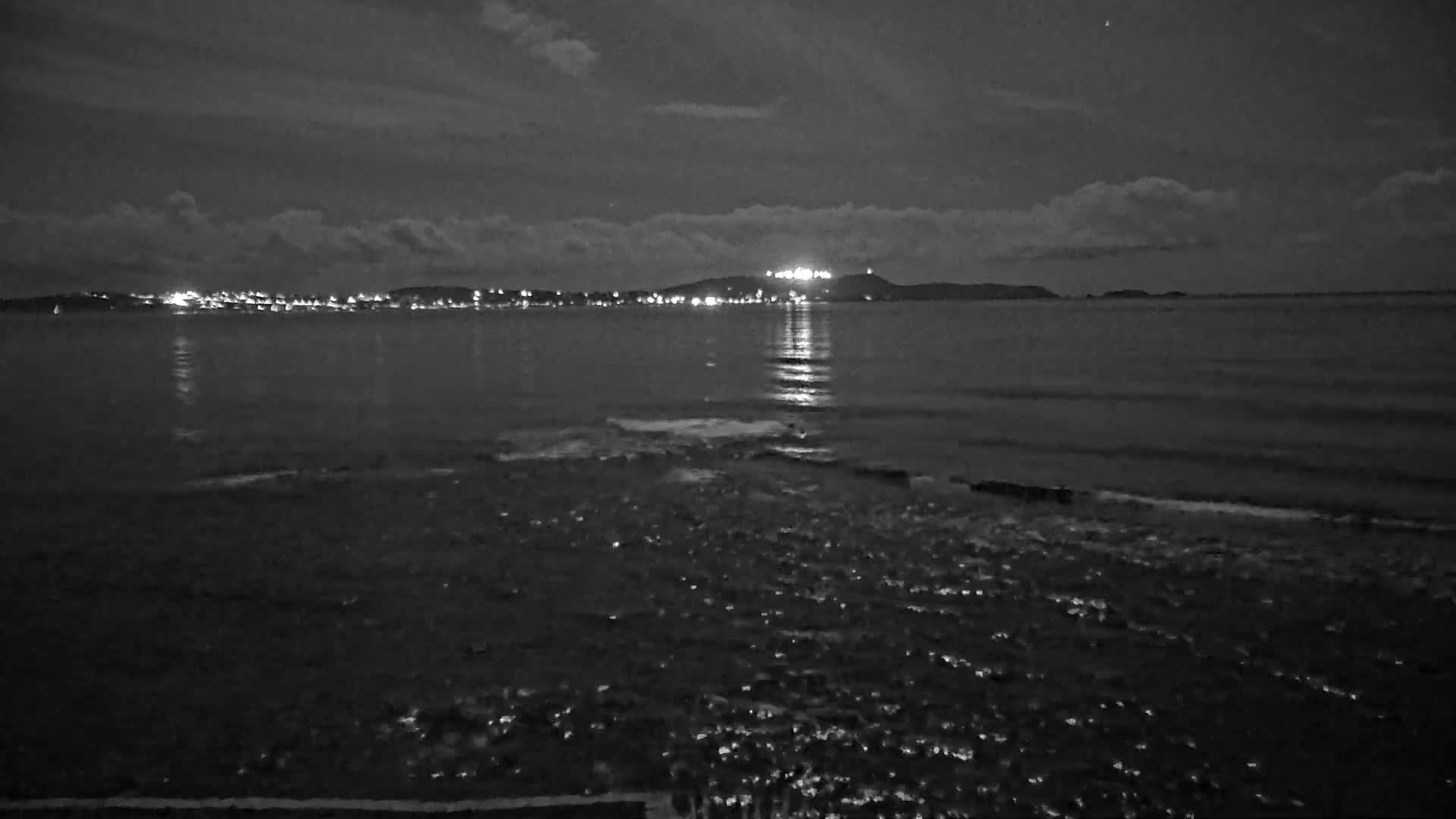 Hyeres, Plage de L'Almanarre Beach Live Cam - Toulon, Var, Provence-Alpes-Côte d’Azur, France