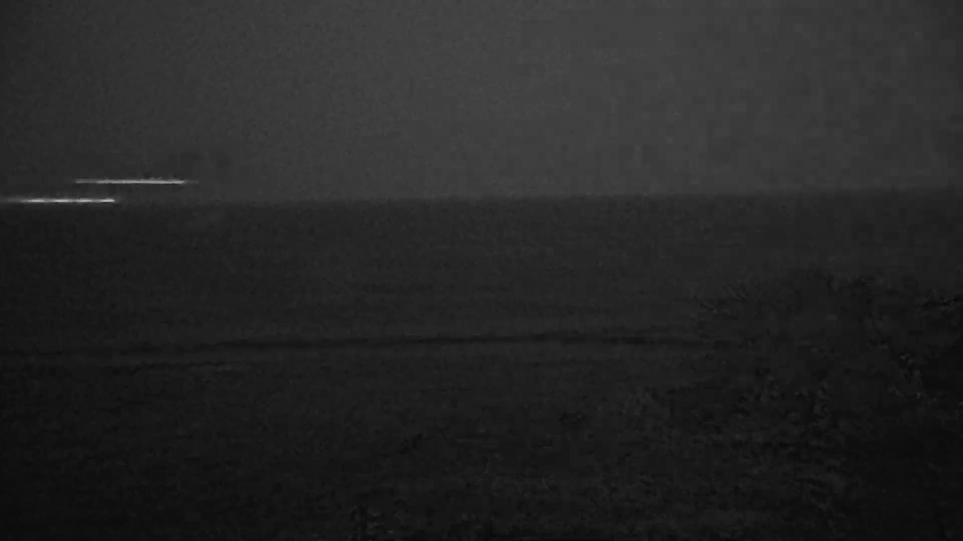 Hyeres, Plage de L'Almanarre Beach Live Cam - Toulon, Var, Provence-Alpes-Côte d’Azur, France