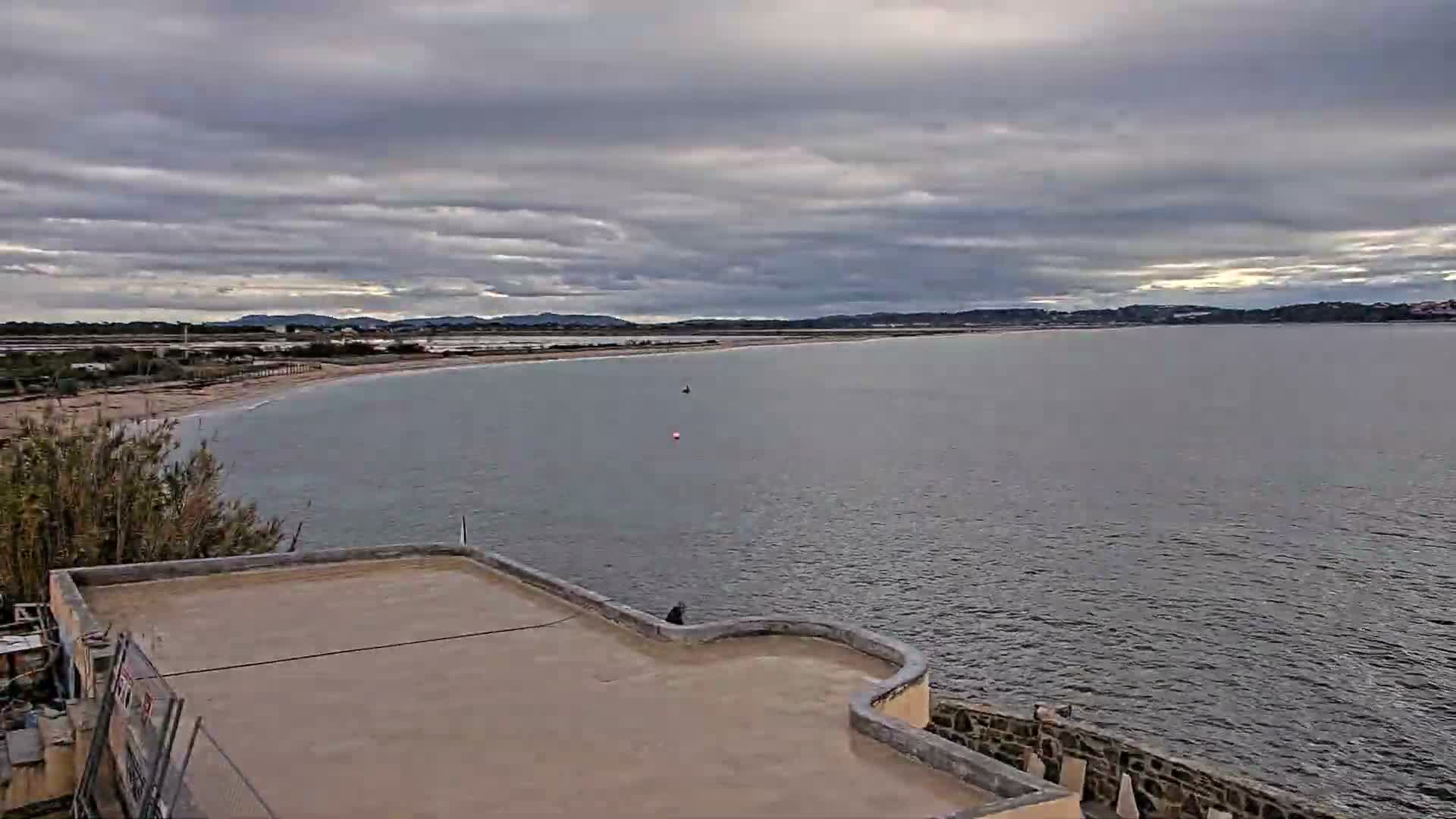 Hyeres, Plage de L'Almanarre Beach Live Cam - Toulon, Var, Provence-Alpes-Côte d’Azur, France