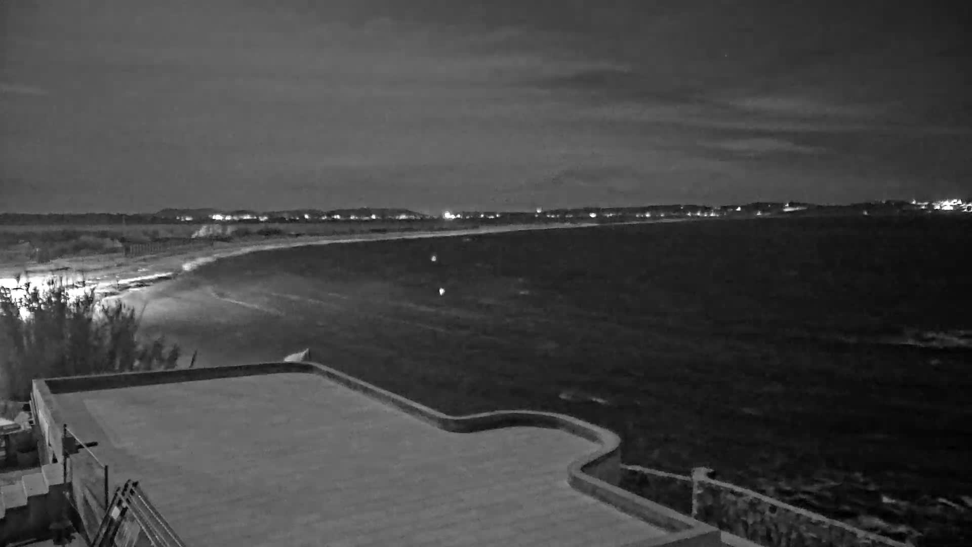 Hyeres, Plage de L'Almanarre Beach Live Cam - Toulon, Var, Provence-Alpes-Côte d’Azur, France
