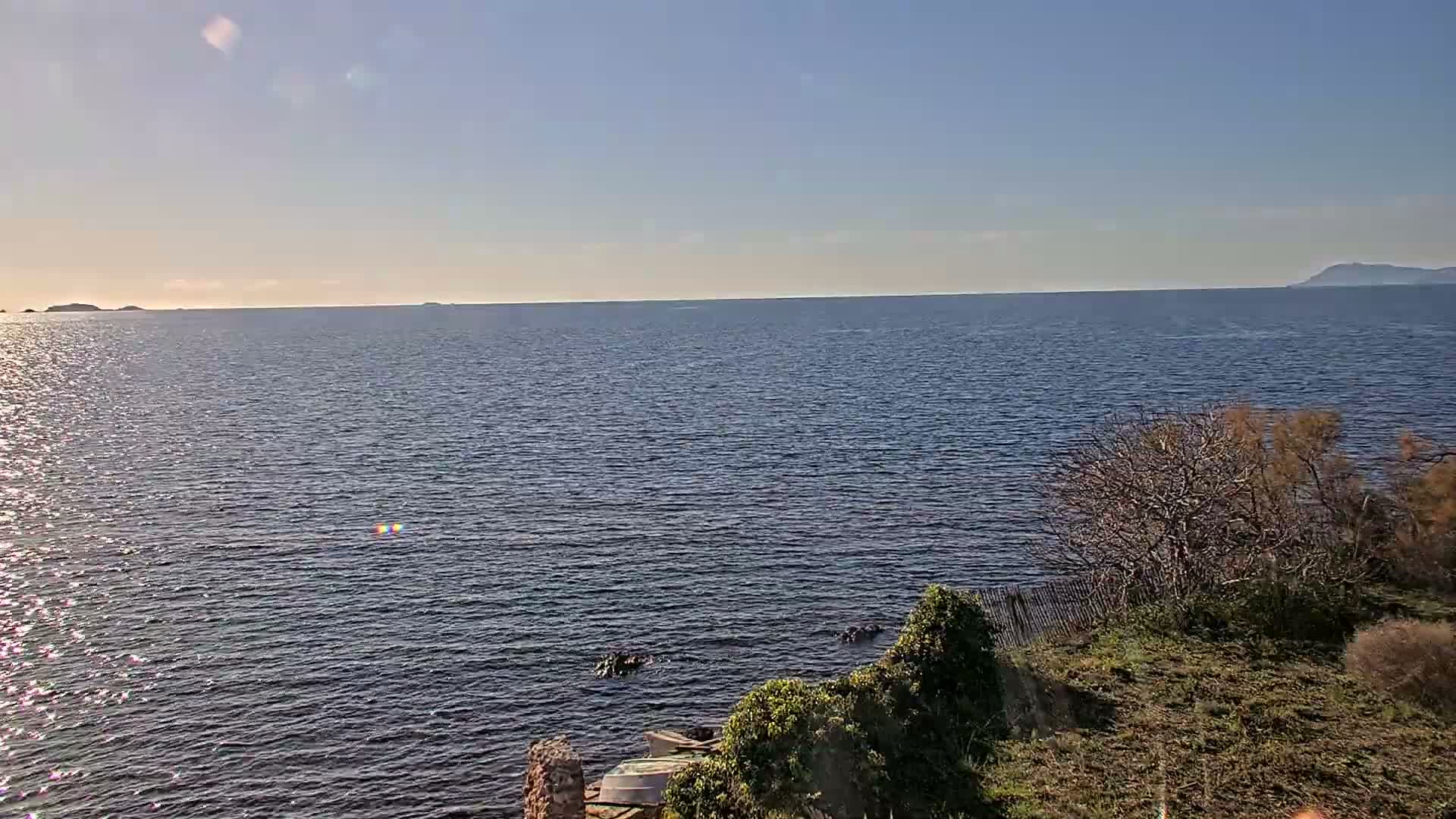 Hyeres, Plage de L'Almanarre Beach Live Cam - Toulon, Var, Provence-Alpes-Côte d’Azur, France
