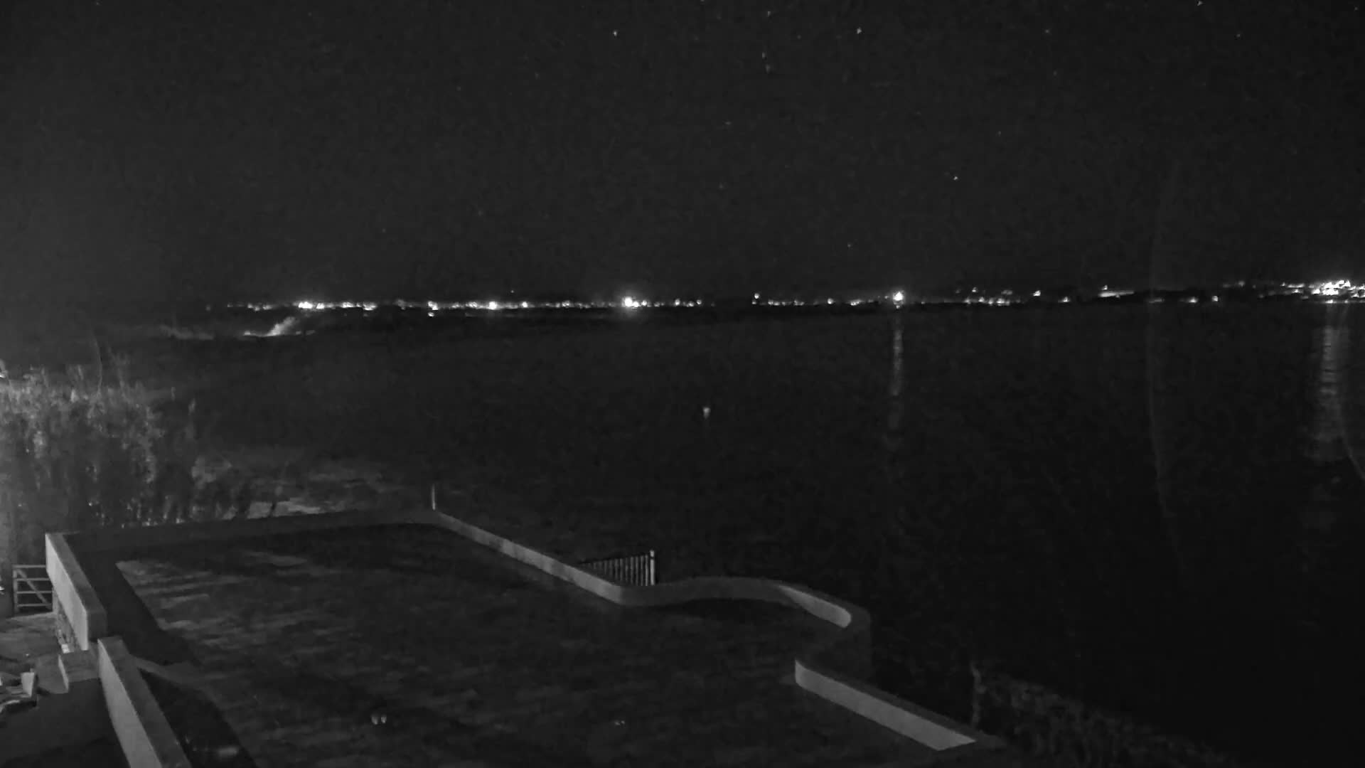 Hyeres, Plage de L'Almanarre Beach Live Cam - Toulon, Var, Provence-Alpes-Côte d’Azur, France