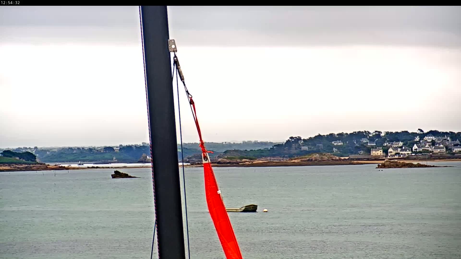 Saint-Pol-de-Leon Comune & Marine Live Cam - Morlaix, Finistere, Bretagne, France