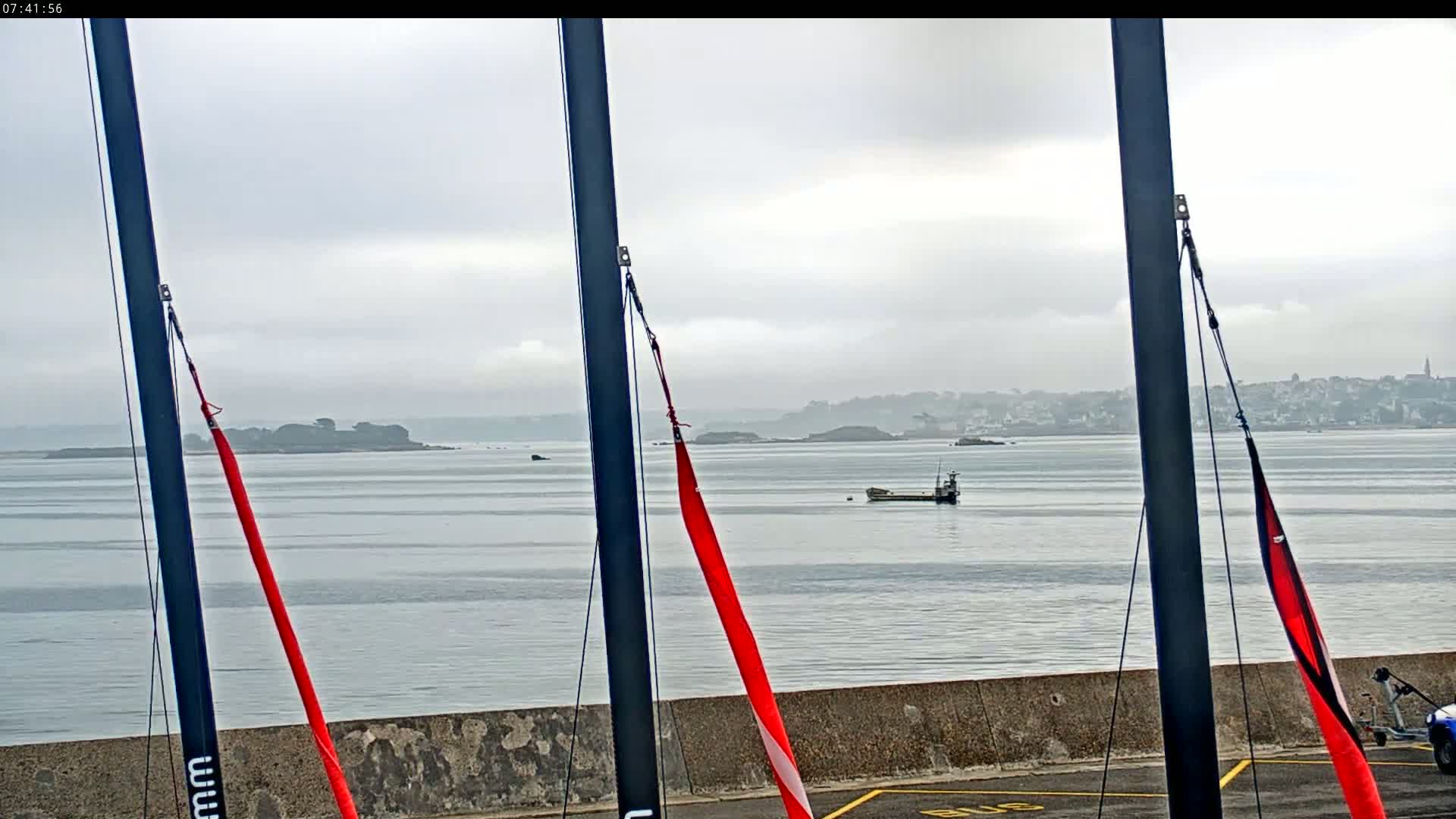 Saint-Pol-de-Leon Comune & Marine Live Cam - Morlaix, Finistere, Bretagne, France