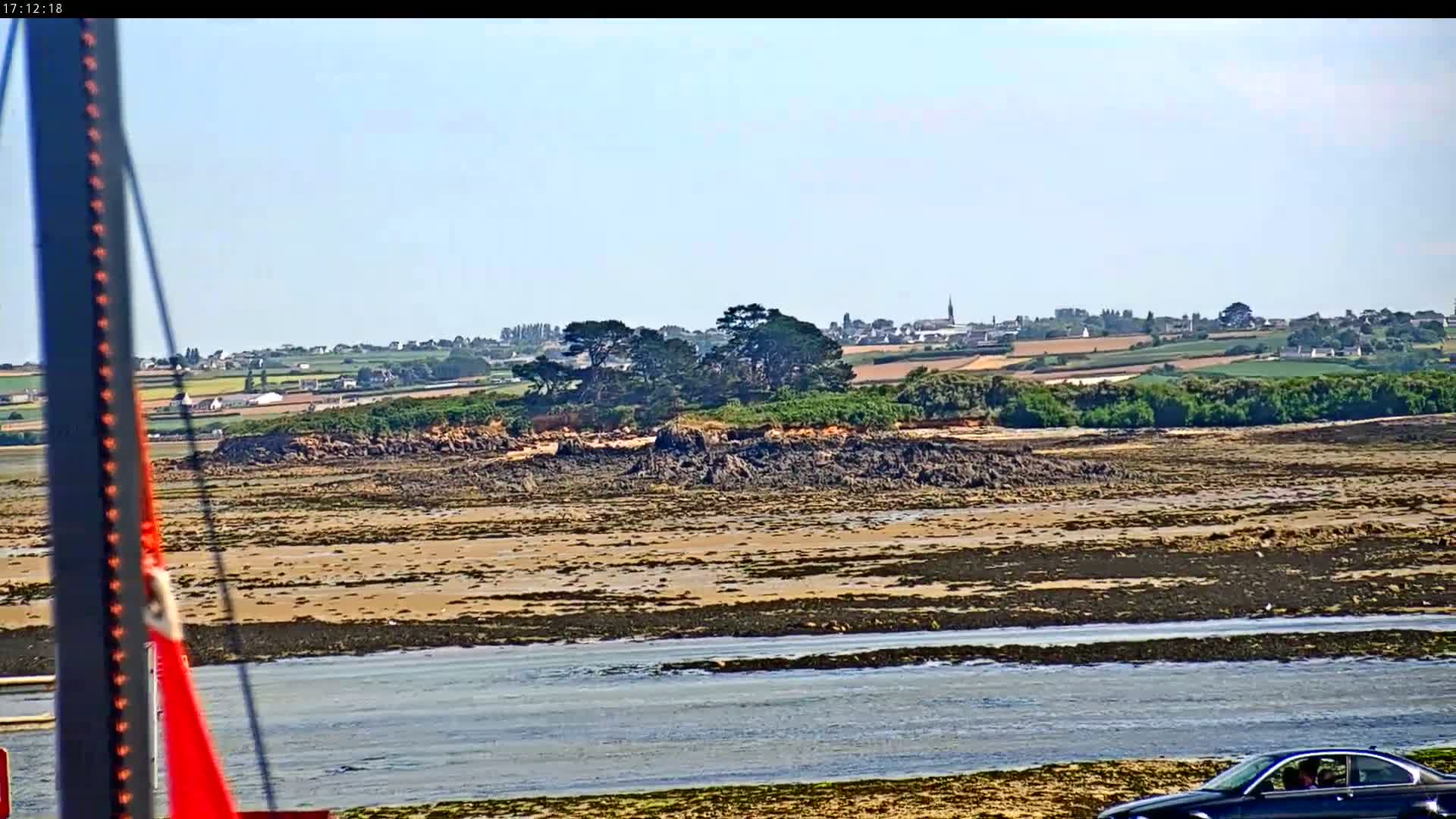 Saint-Pol-de-Leon Comune & Marine Live Cam - Morlaix, Finistere, Bretagne, France