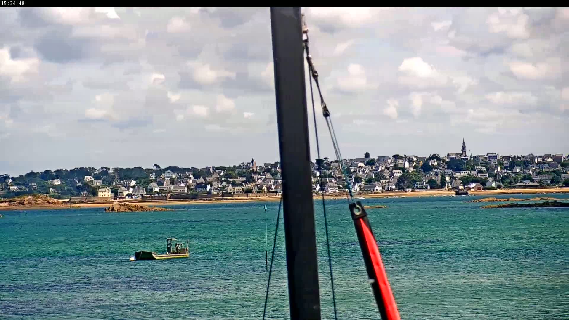 Saint-Pol-de-Leon Comune & Marine Live Cam - Morlaix, Finistere, Bretagne, France