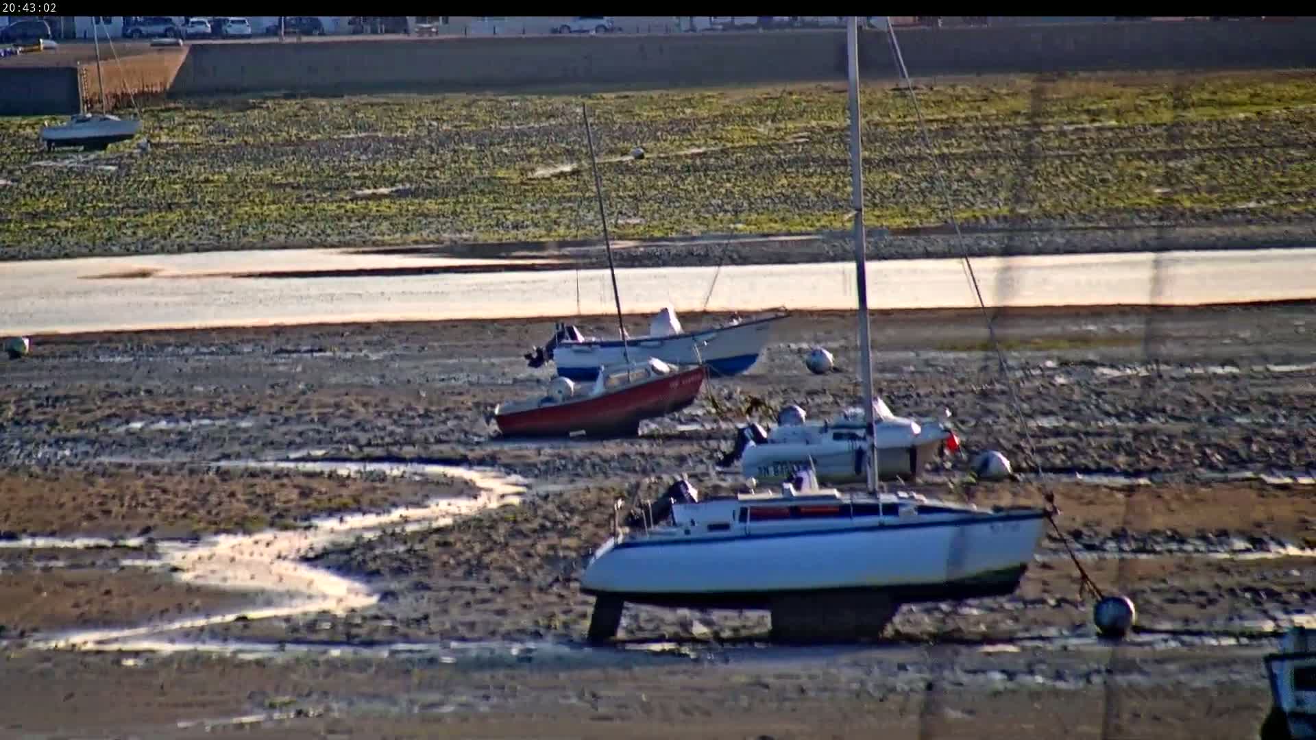 Saint-Pol-de-Leon Comune & Marine Live Cam - Morlaix, Finistere, Bretagne, France