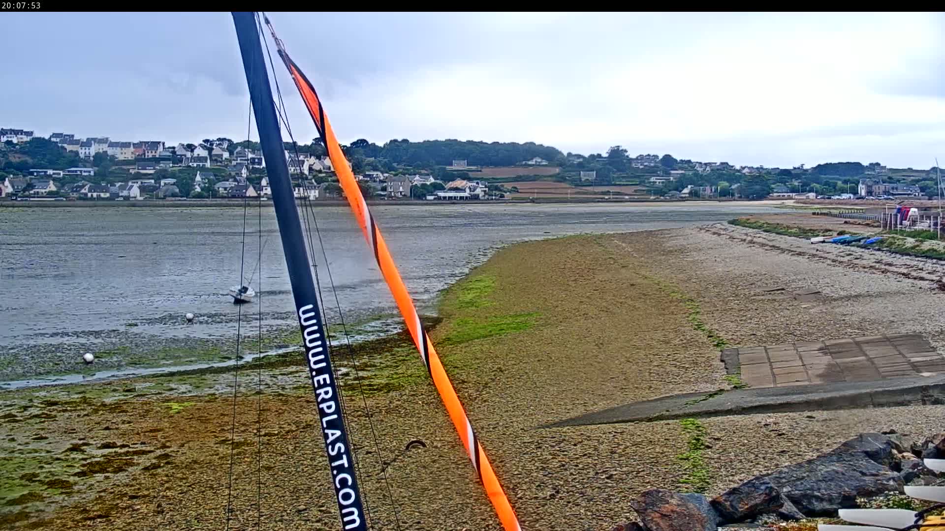 Saint-Pol-de-Leon Comune & Marine Live Cam - Morlaix, Finistere, Bretagne, France