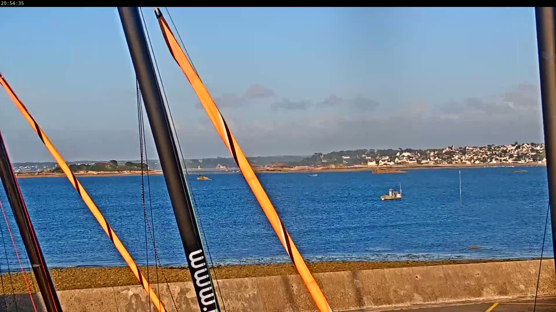Saint-Pol-de-Leon Comune & Marine Live Cam - Morlaix, Finistere, Bretagne, France