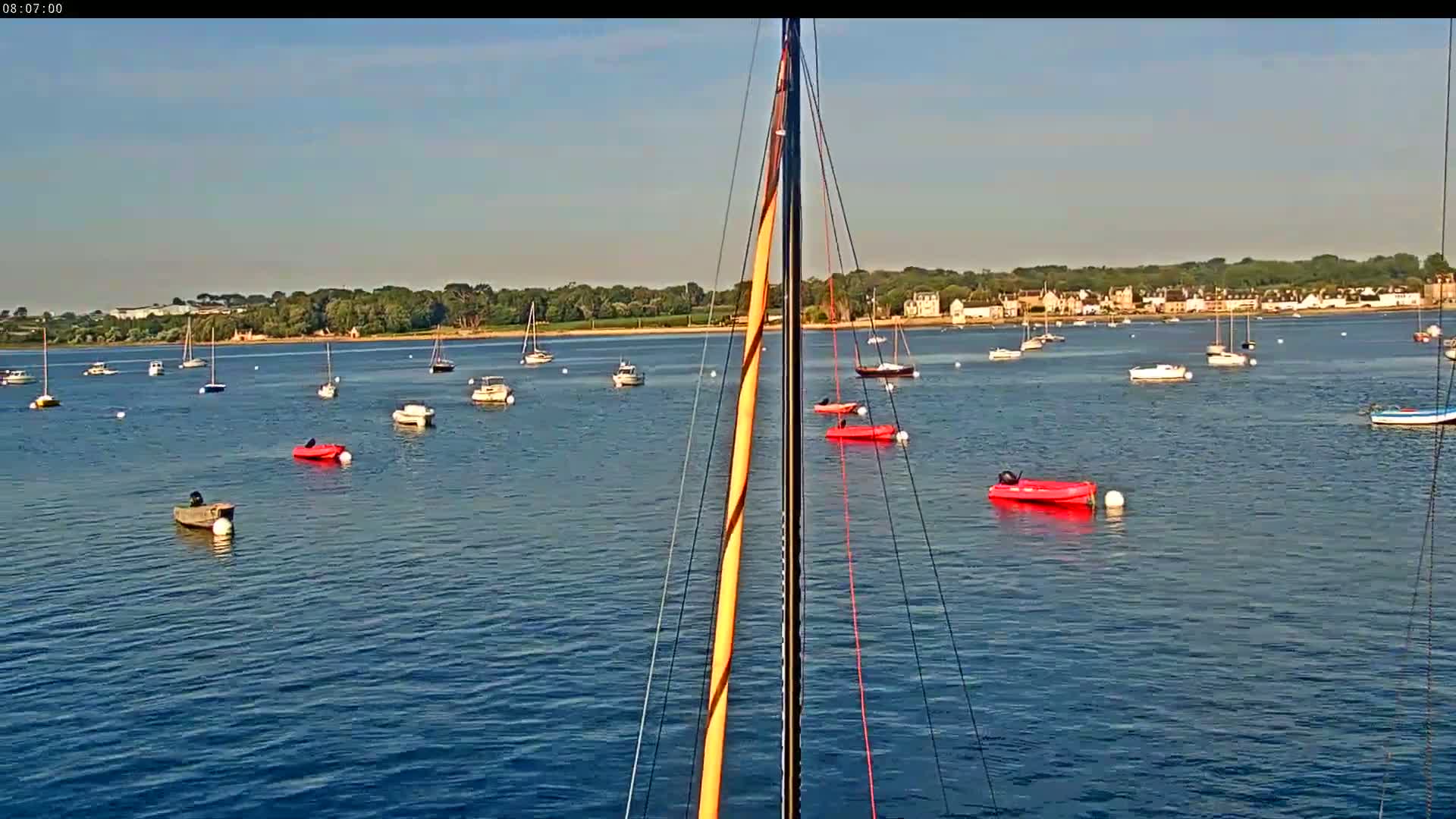 Saint-Pol-de-Leon Comune & Marine Live Cam - Morlaix, Finistere, Bretagne, France