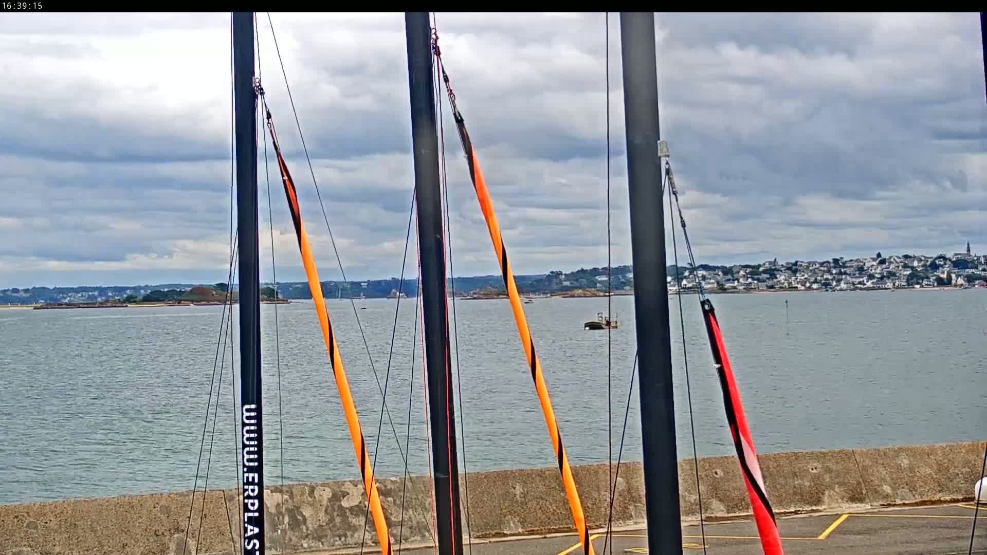 Saint-Pol-de-Leon Comune & Marine Live Cam - Morlaix, Finistere, Bretagne, France