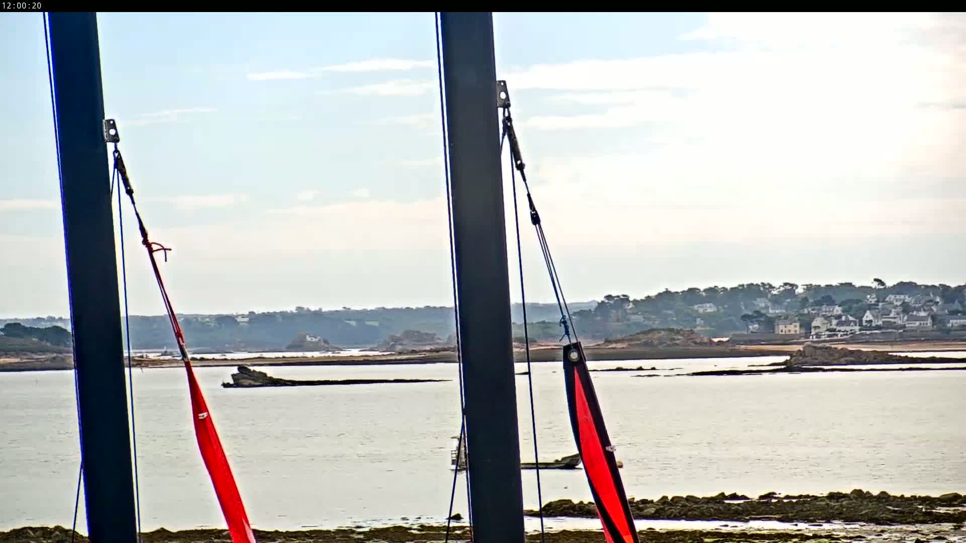 Saint-Pol-de-Leon Comune & Marine Live Cam - Morlaix, Finistere, Bretagne, France