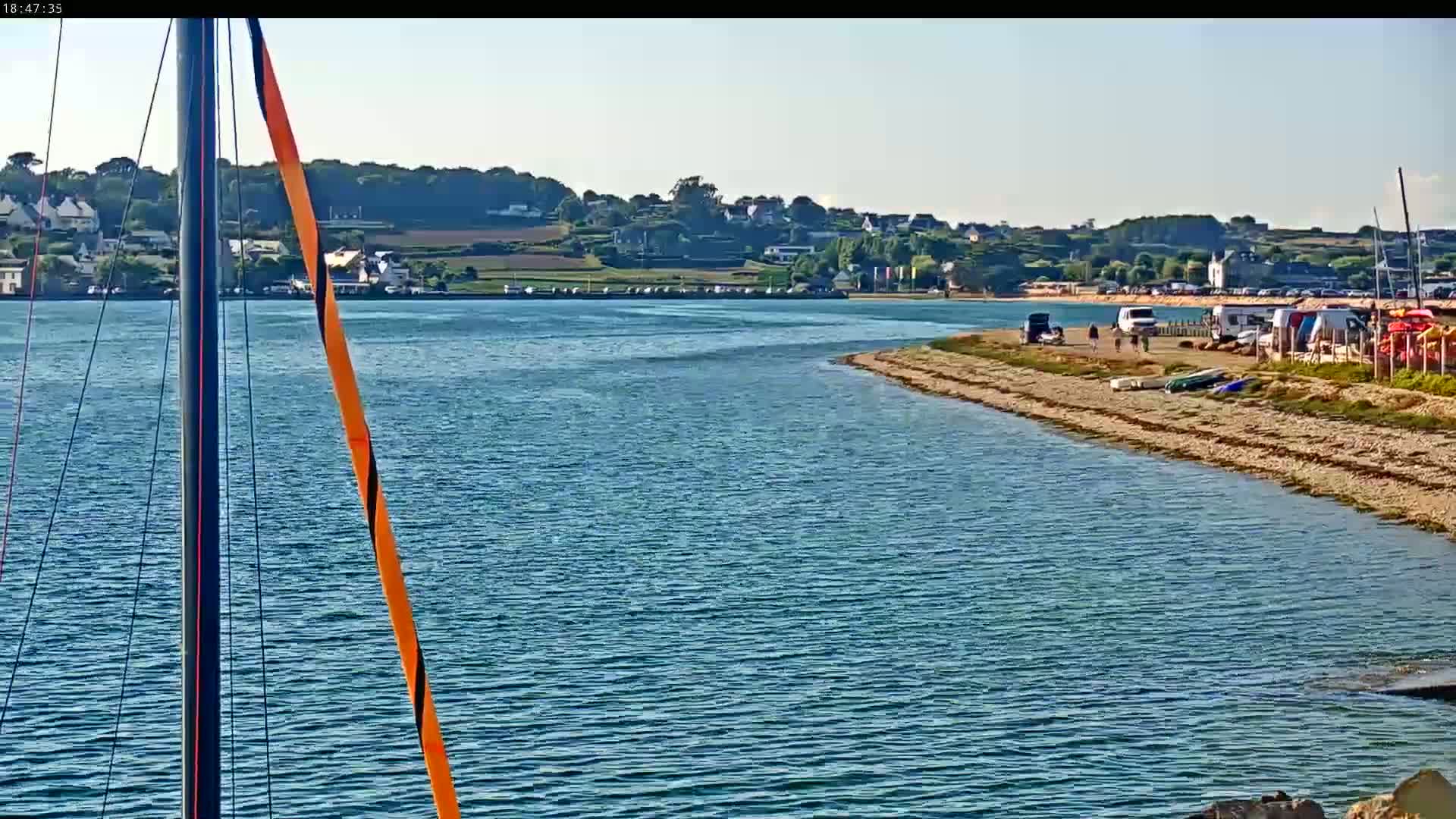 Saint-Pol-de-Leon Comune & Marine Live Cam - Morlaix, Finistere, Bretagne, France