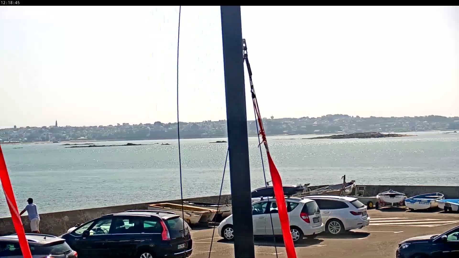 Saint-Pol-de-Leon Comune & Marine Live Cam - Morlaix, Finistere, Bretagne, France